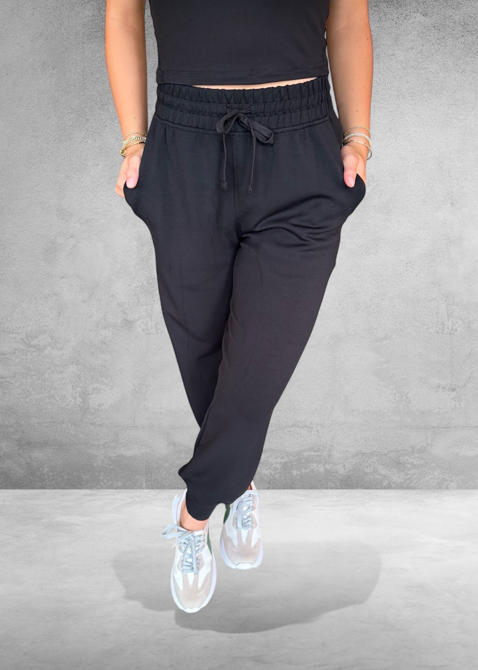 Bloom and Company Jogger Pant Black