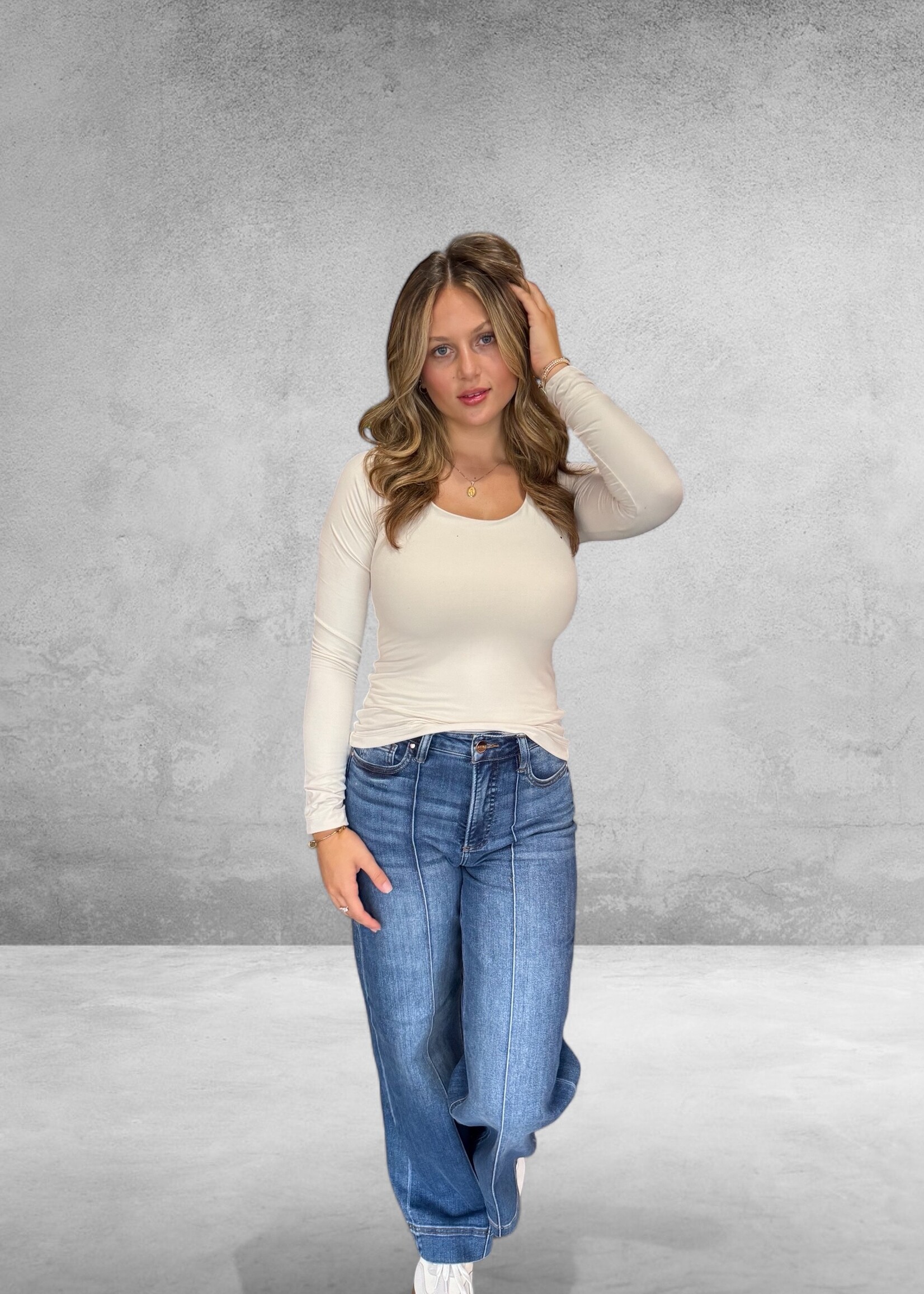 Bloom and Company Scoop Neck Long Sleeve Cream