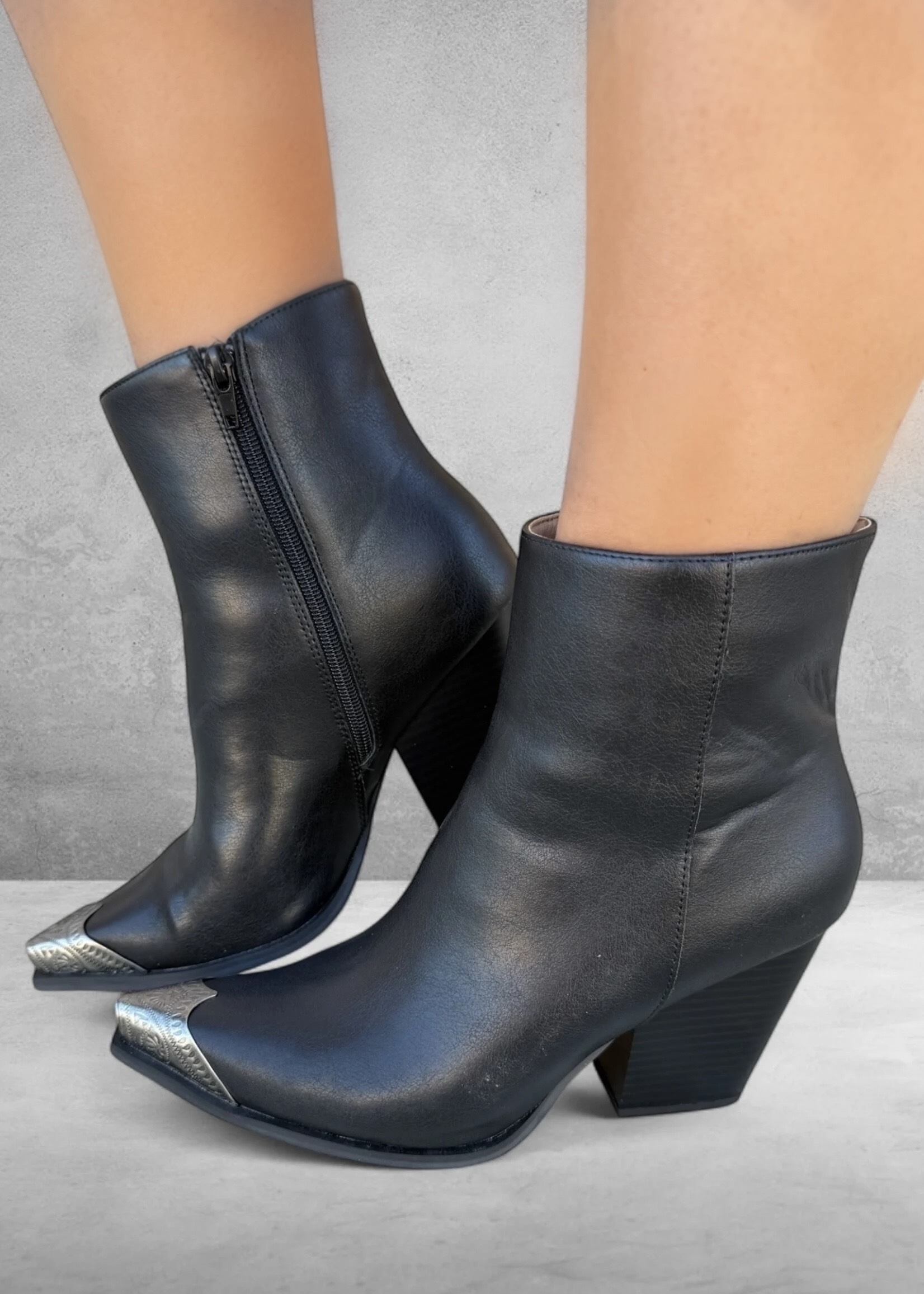 Bloom and Company Black Zion Boot