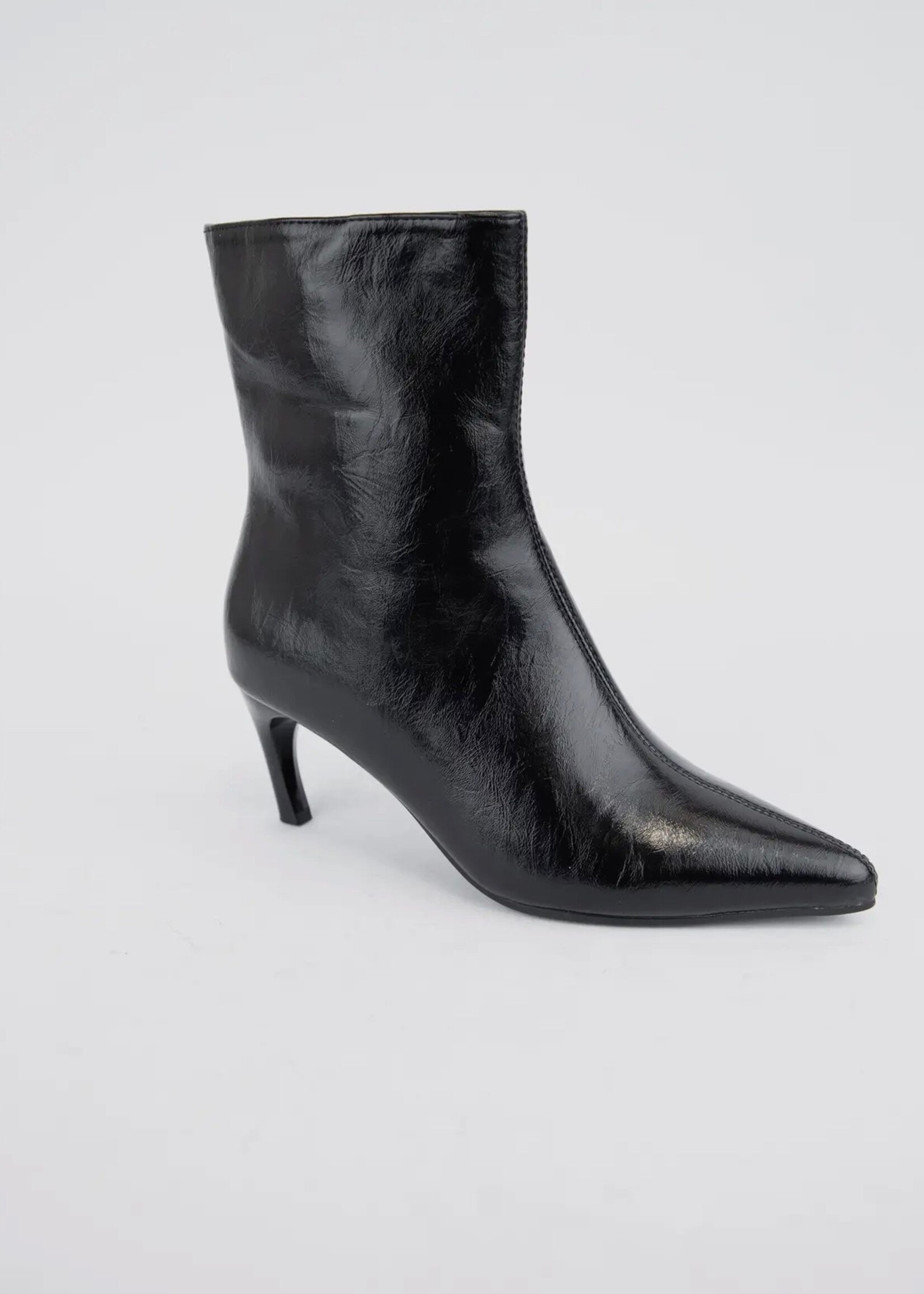 Bloom and Company Rocky Sleek Ankle Pointed Toe Bootie Black