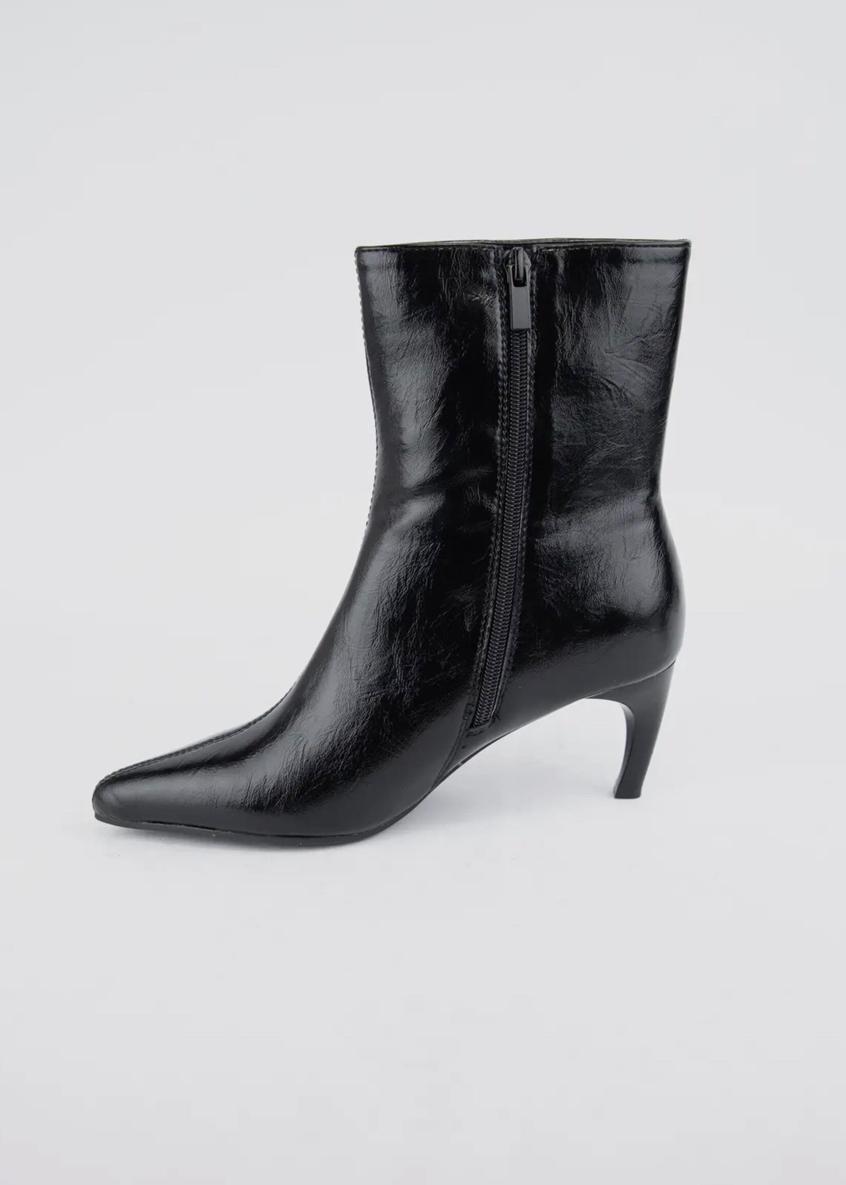 Bloom and Company Rocky Sleek Ankle Pointed Toe Bootie Black