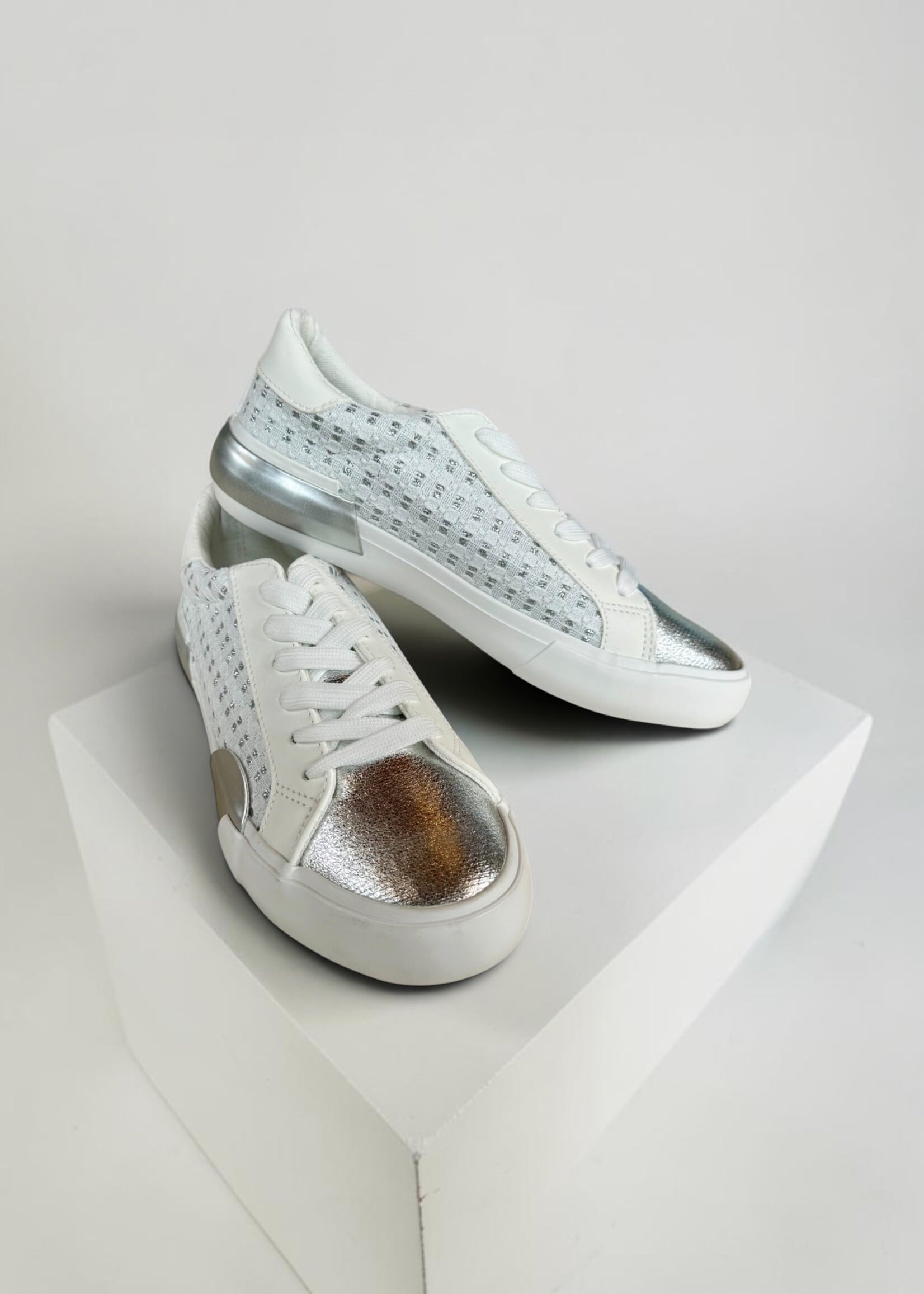 Miami Shop White Lace Up Textured Woven Sneaker
