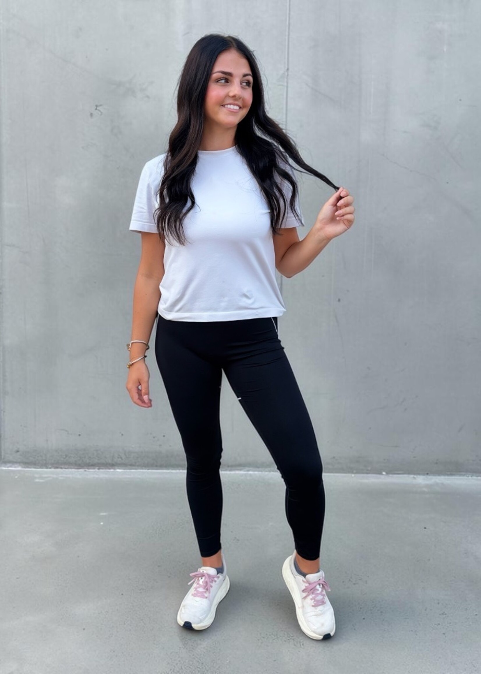 KIMBERLY C Black High Rise Contour Leggings