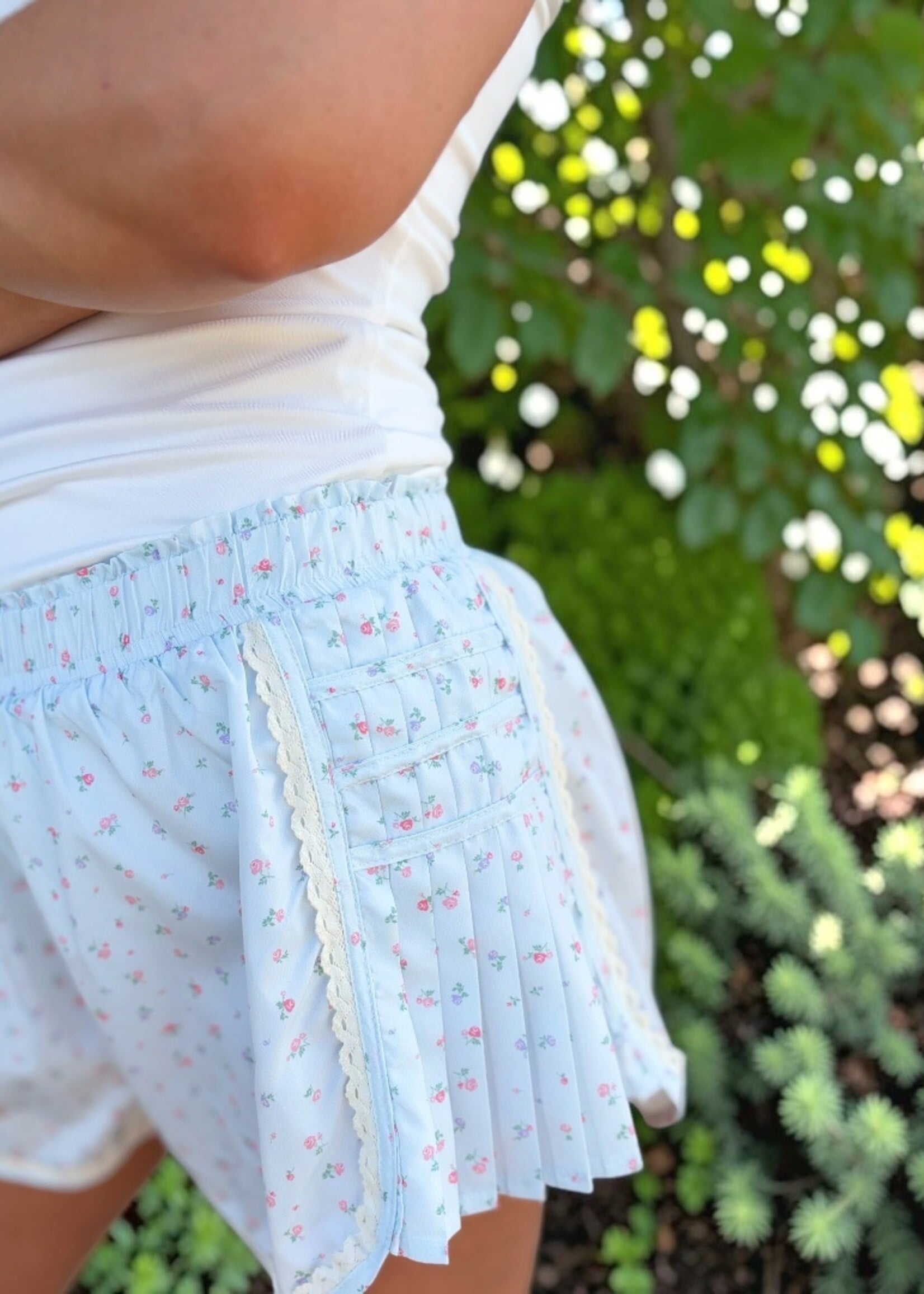 Peach Love Floral Light Blue Lace Detail Shorts