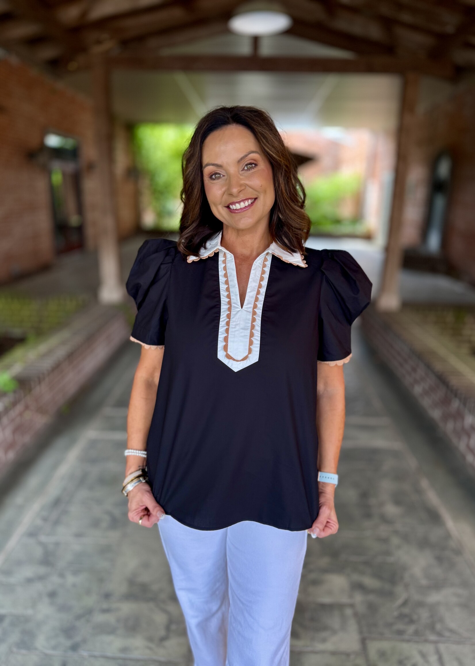 Bloom and Company Black & White Short Sleeve Blouse w/ Collar
