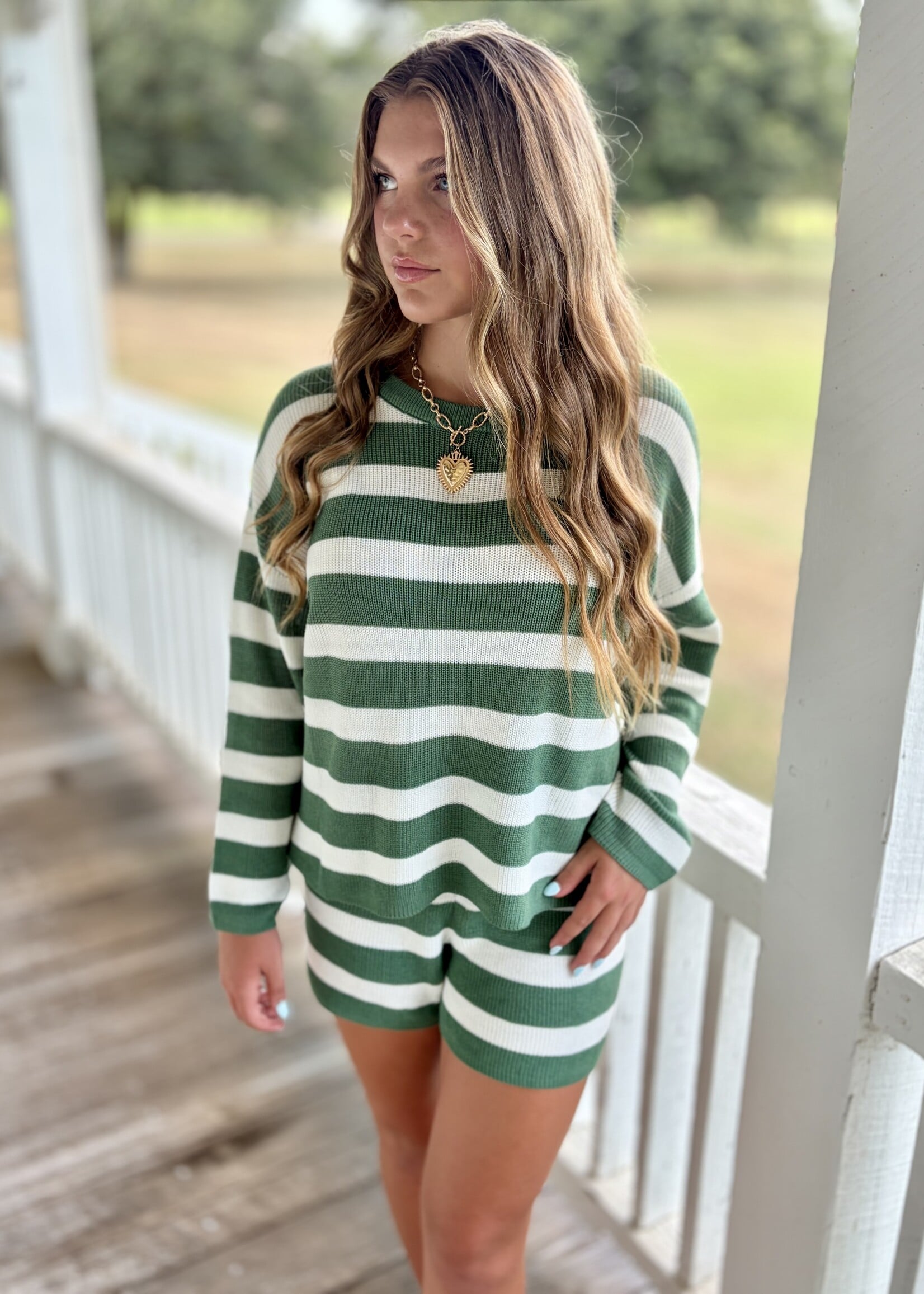 blu pepper Green & White Knit Shorts