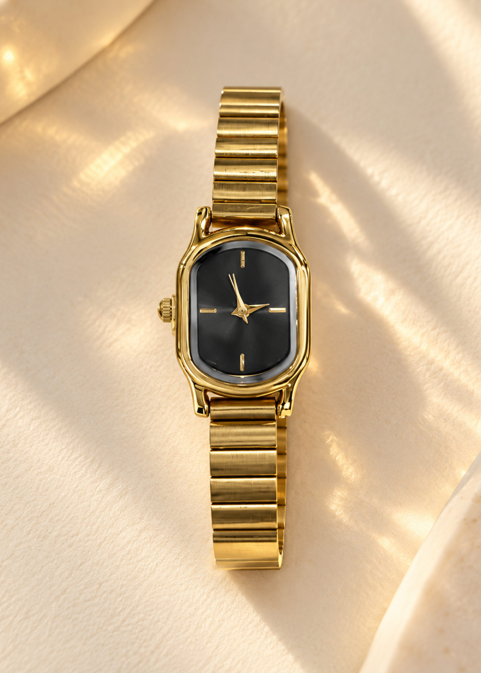 Fame Accessories Ribbed Cushion Metallic Band Watch