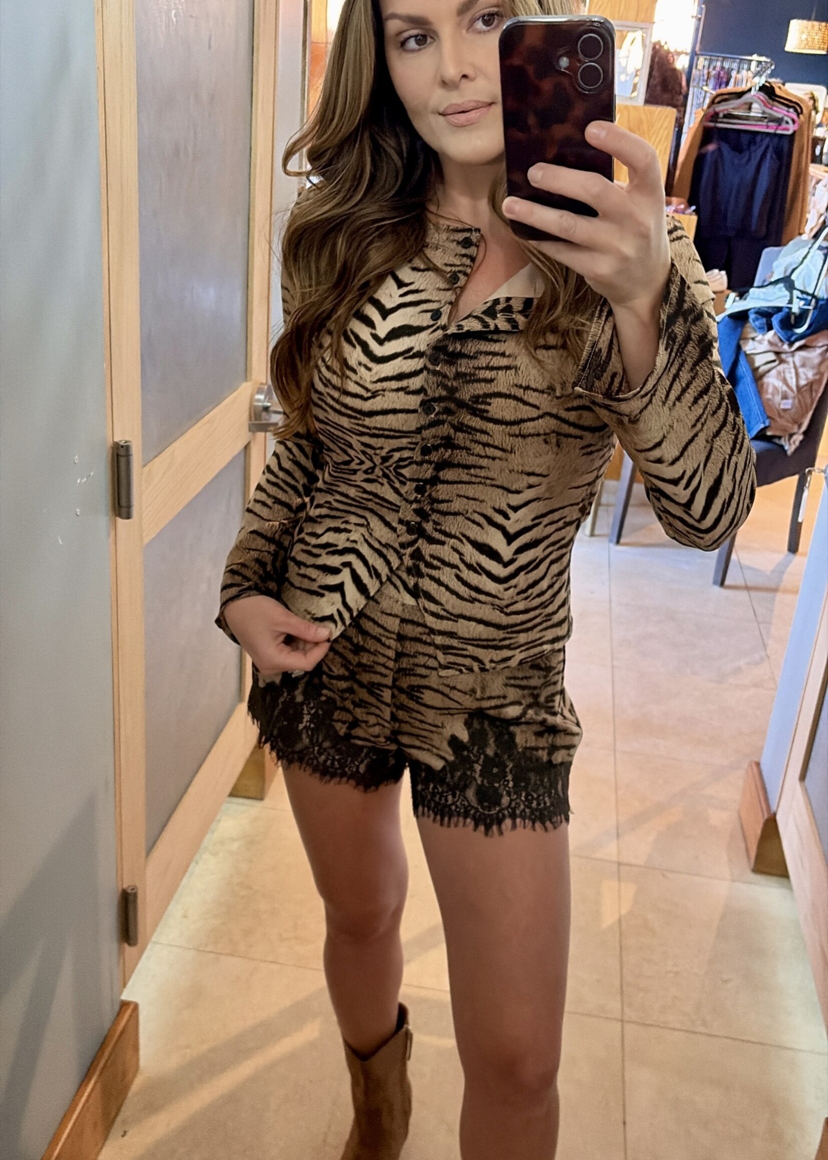 Le Lis Tiger Long Sleeve Top