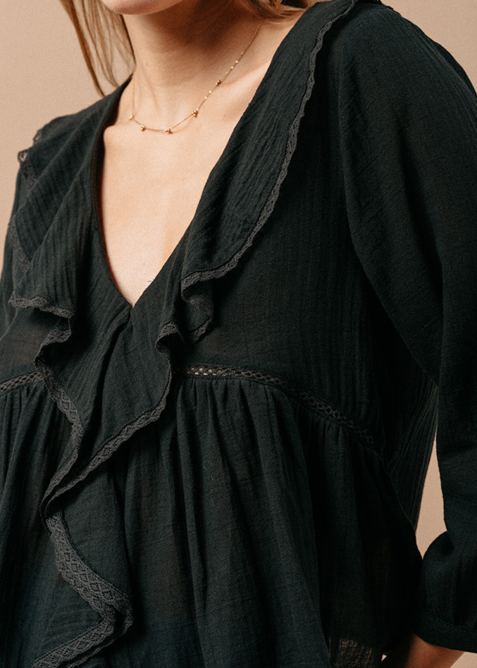 Grace and Mila Grace & Mila Memory Blouse - Black