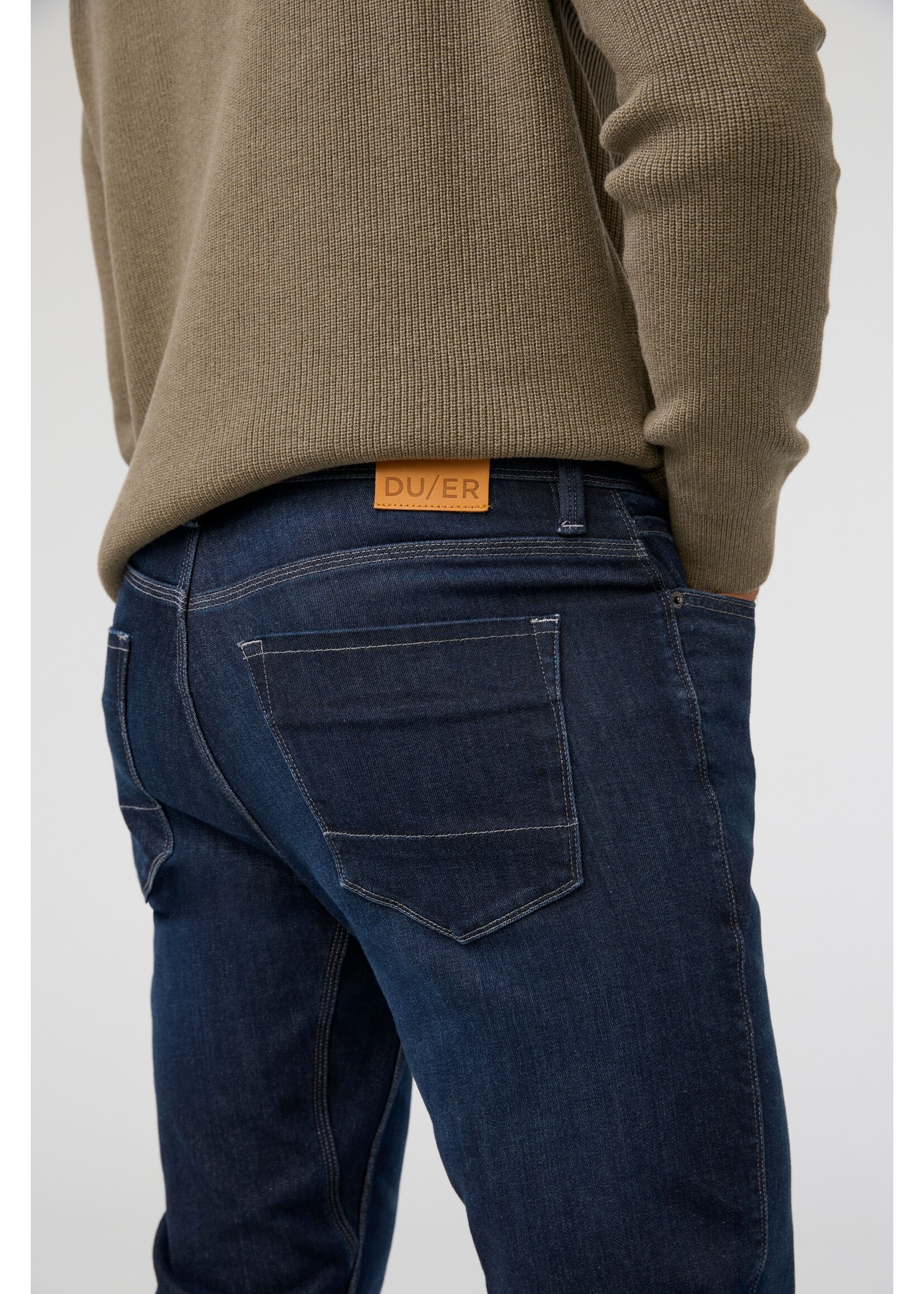 DU/ER DuEr Performance Denim Plus Straight - Inkstone