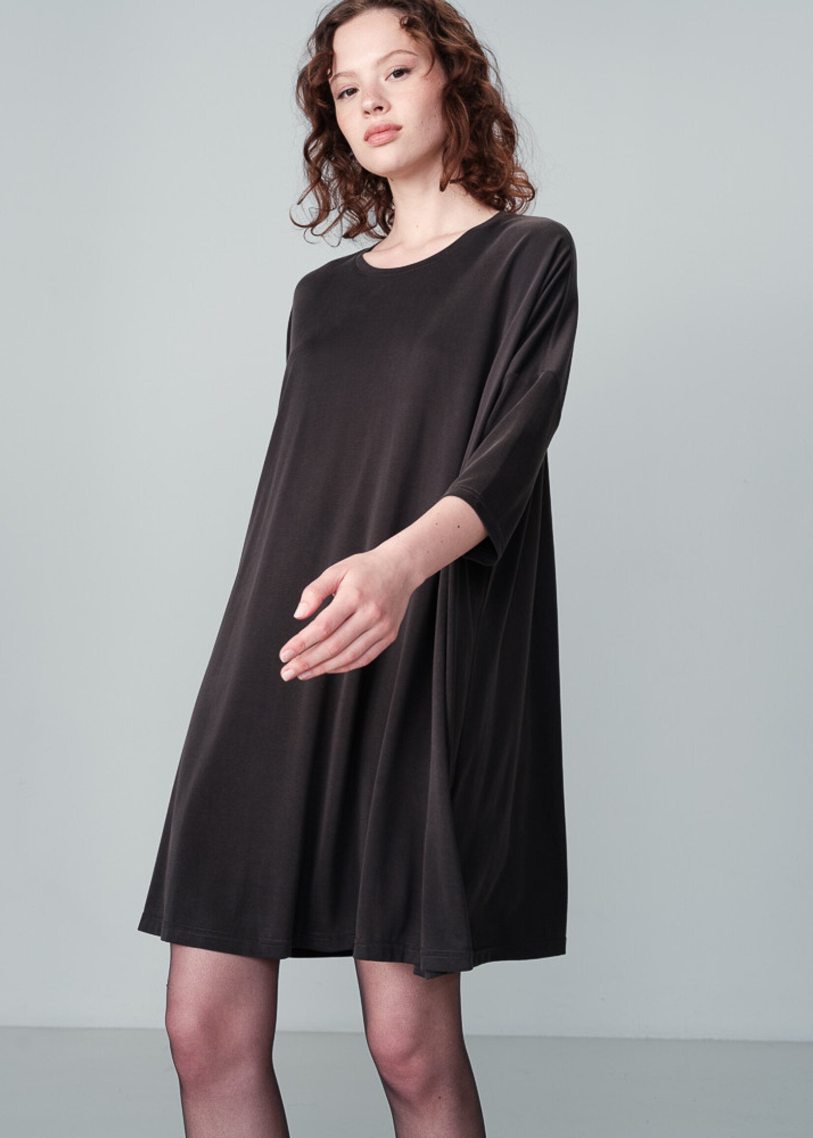 Grace and Mila Grace & Mila Nikki Dress - Anthracite