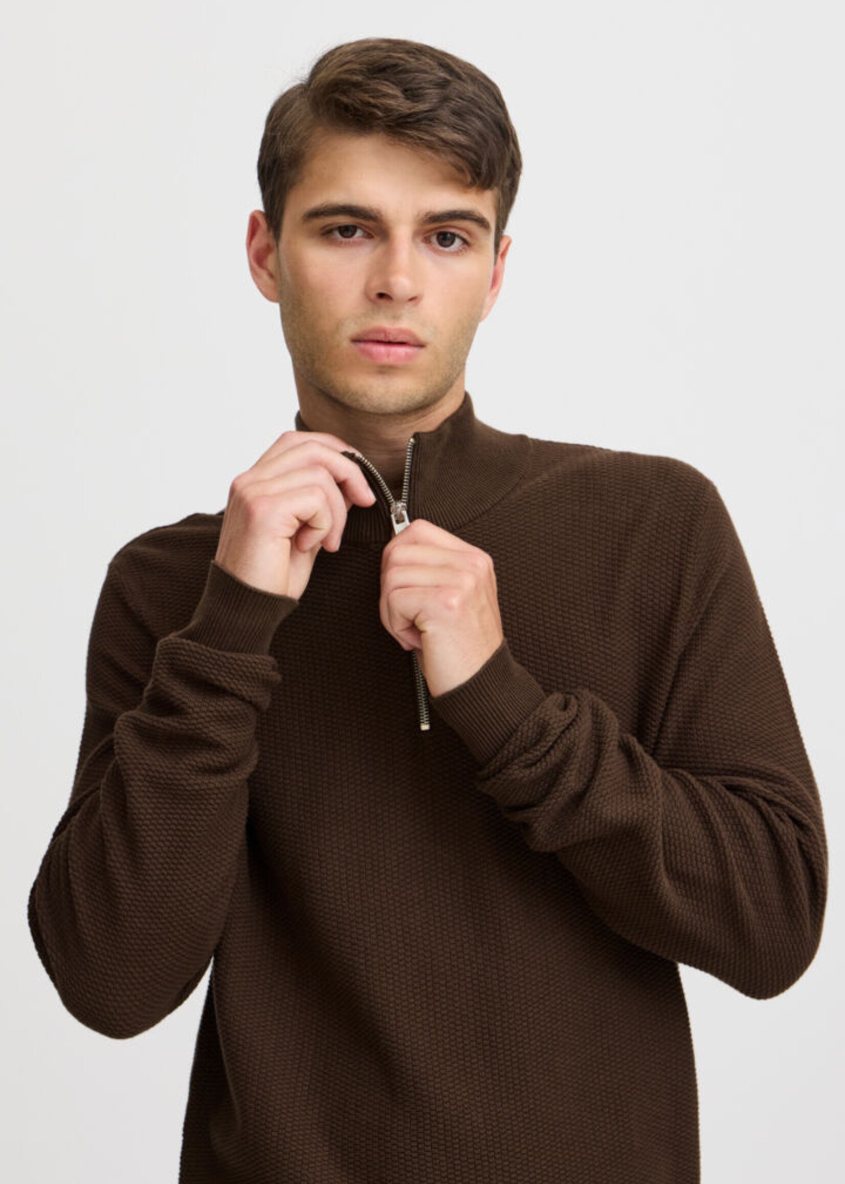 Casual Friday Casual Friday Karl Structured Half Zip Knit - Demitasse