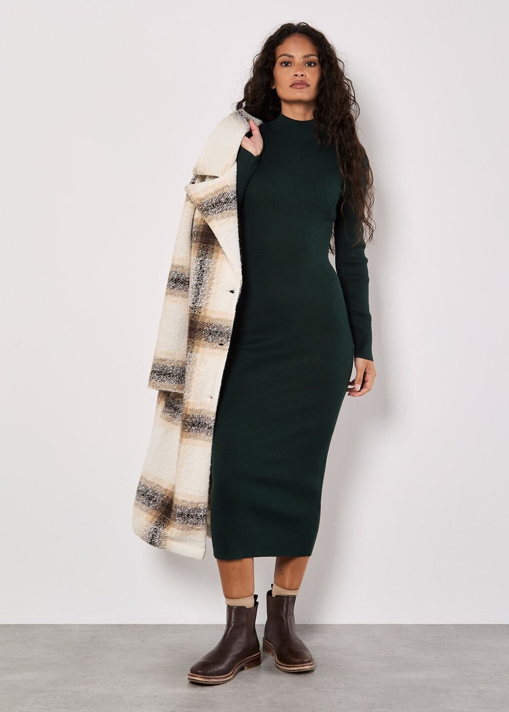 Apricot Apricot Robe Mi-Longue Fendue Sur Le Devant - Vert