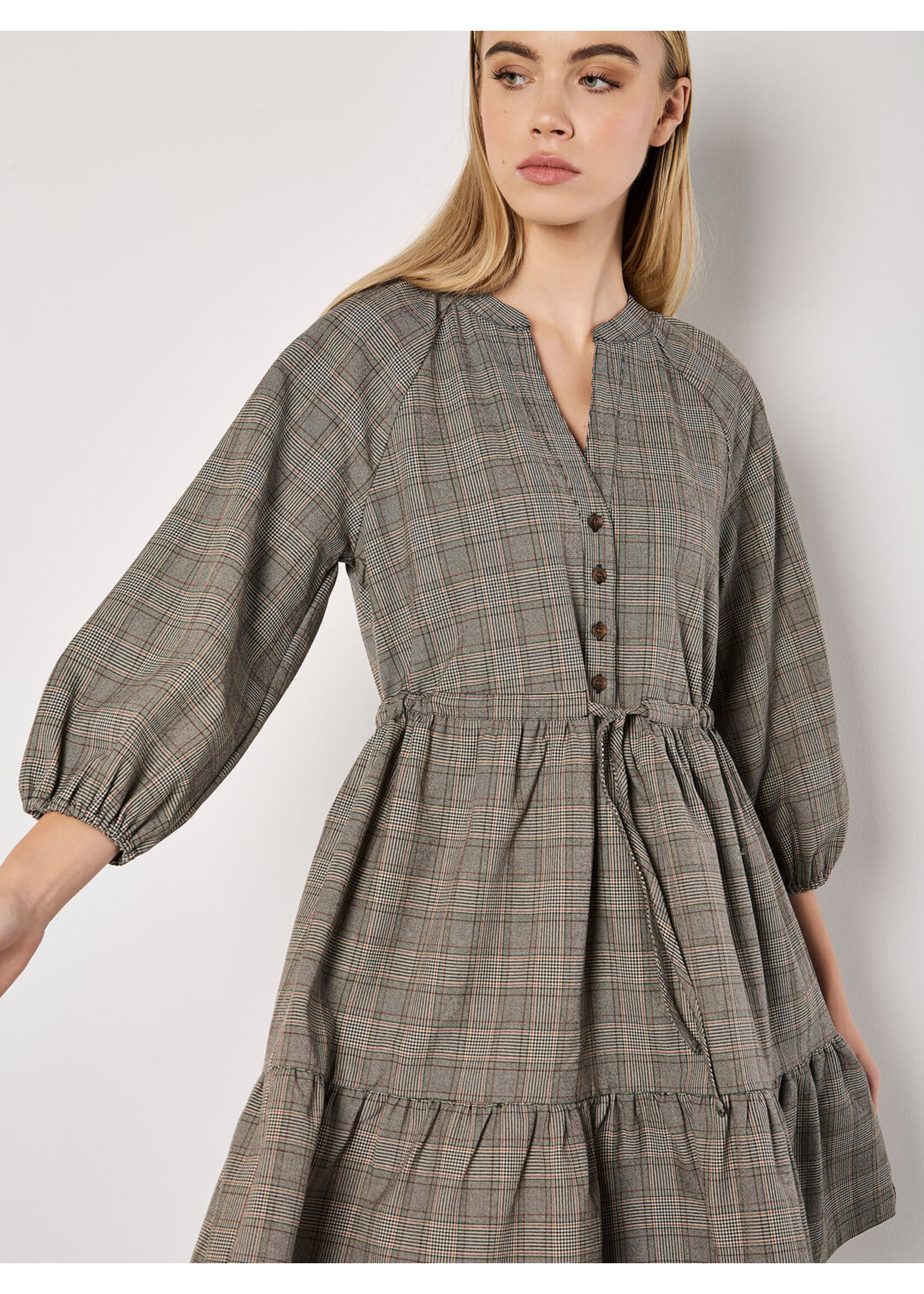 Apricot Apricot Robe Courte à Carreaux & Ourlet Volanté Heritage - Gris