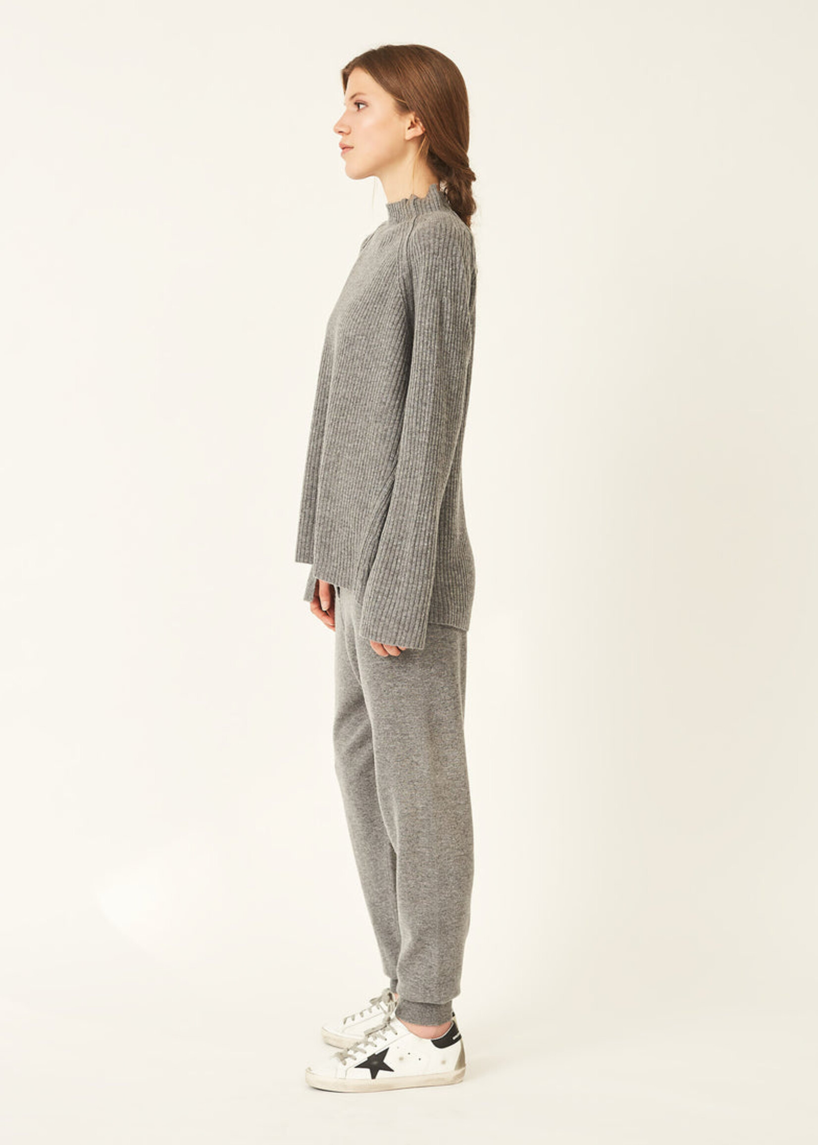 Naïf Bara Sweater (Two colors)