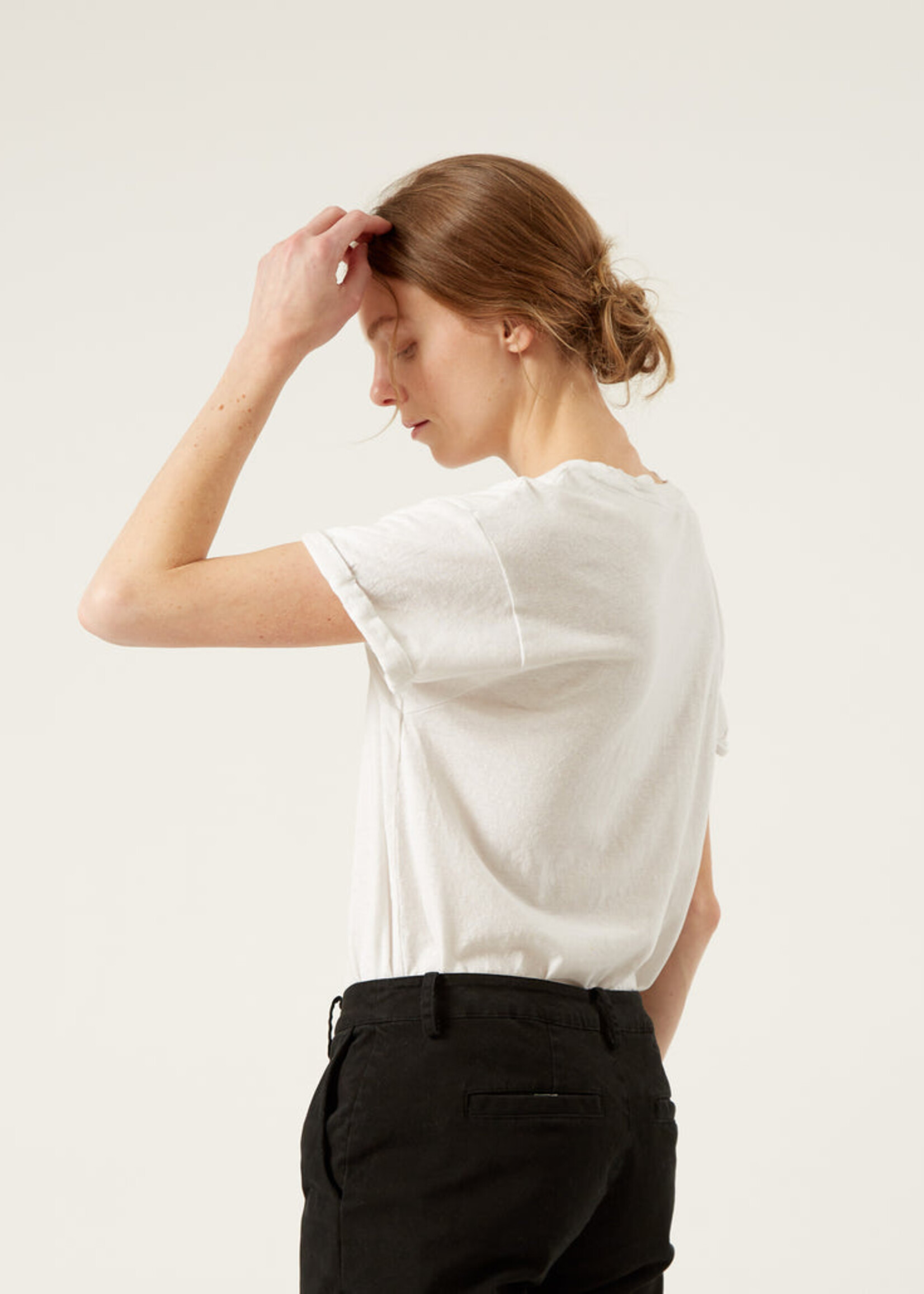 Naïf Tova Tee - White
