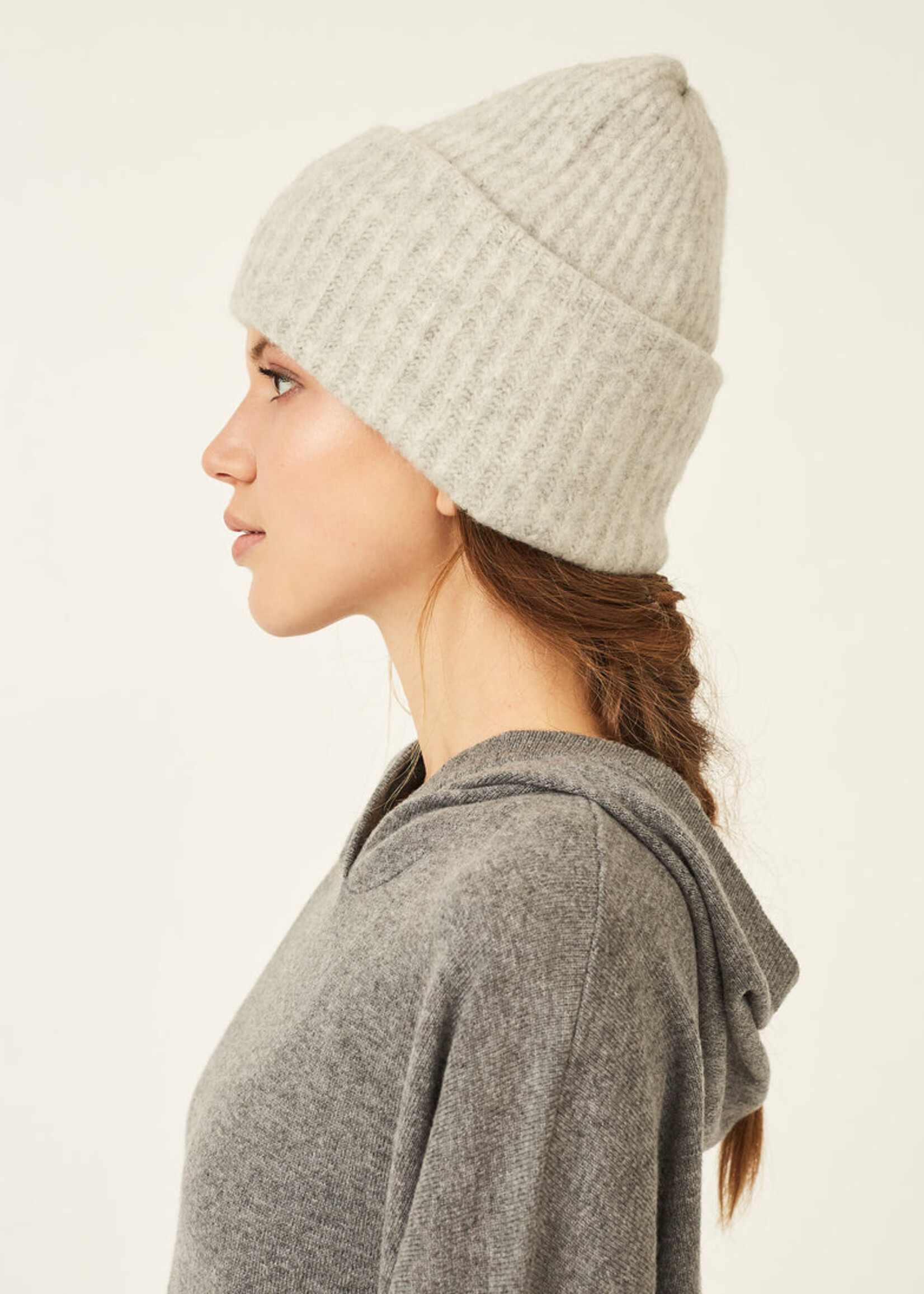 Naïf Movi Beanie (Three Colors)