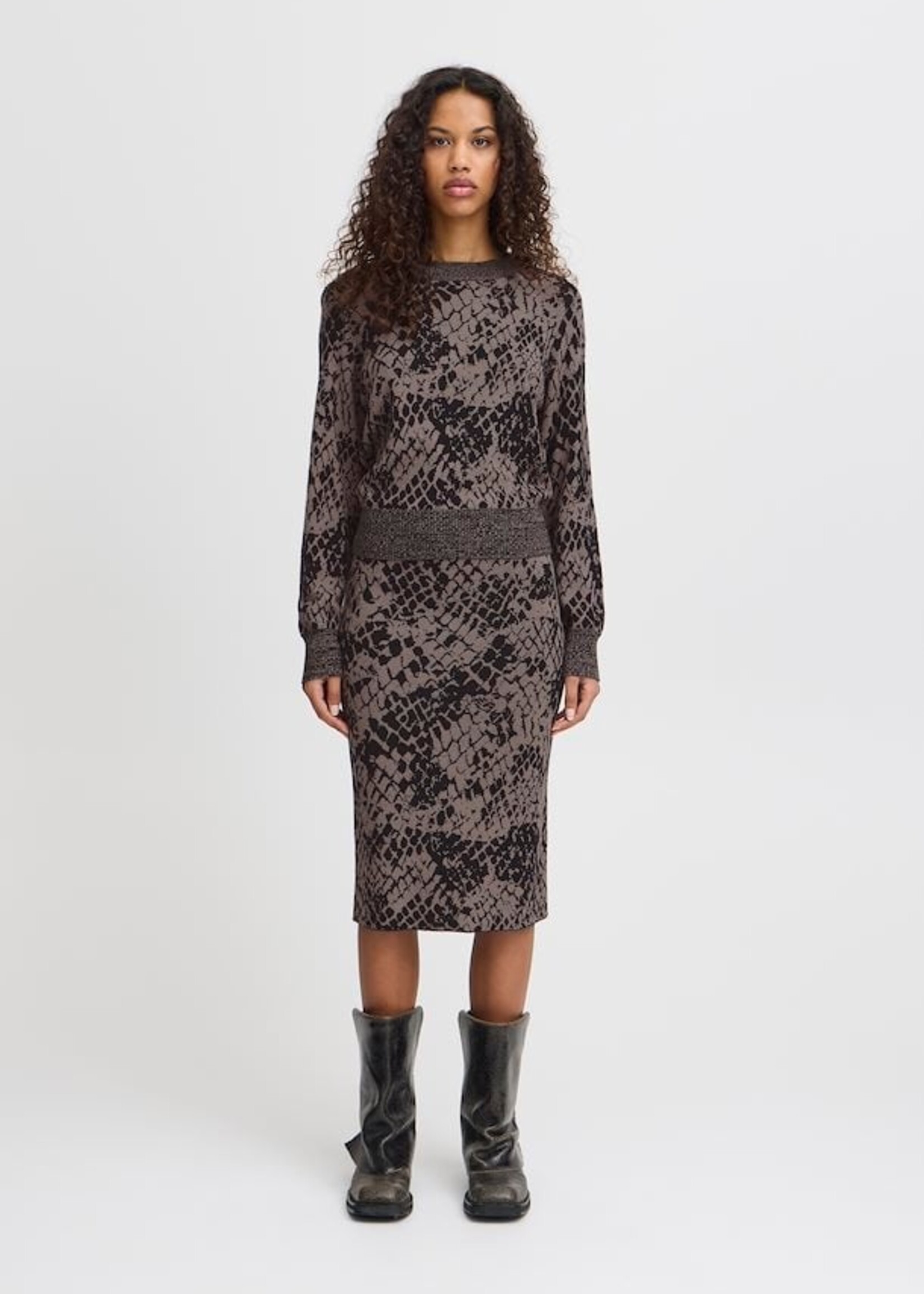 ICHI ICHI Meleo Sweater - Dark Fungi Snake