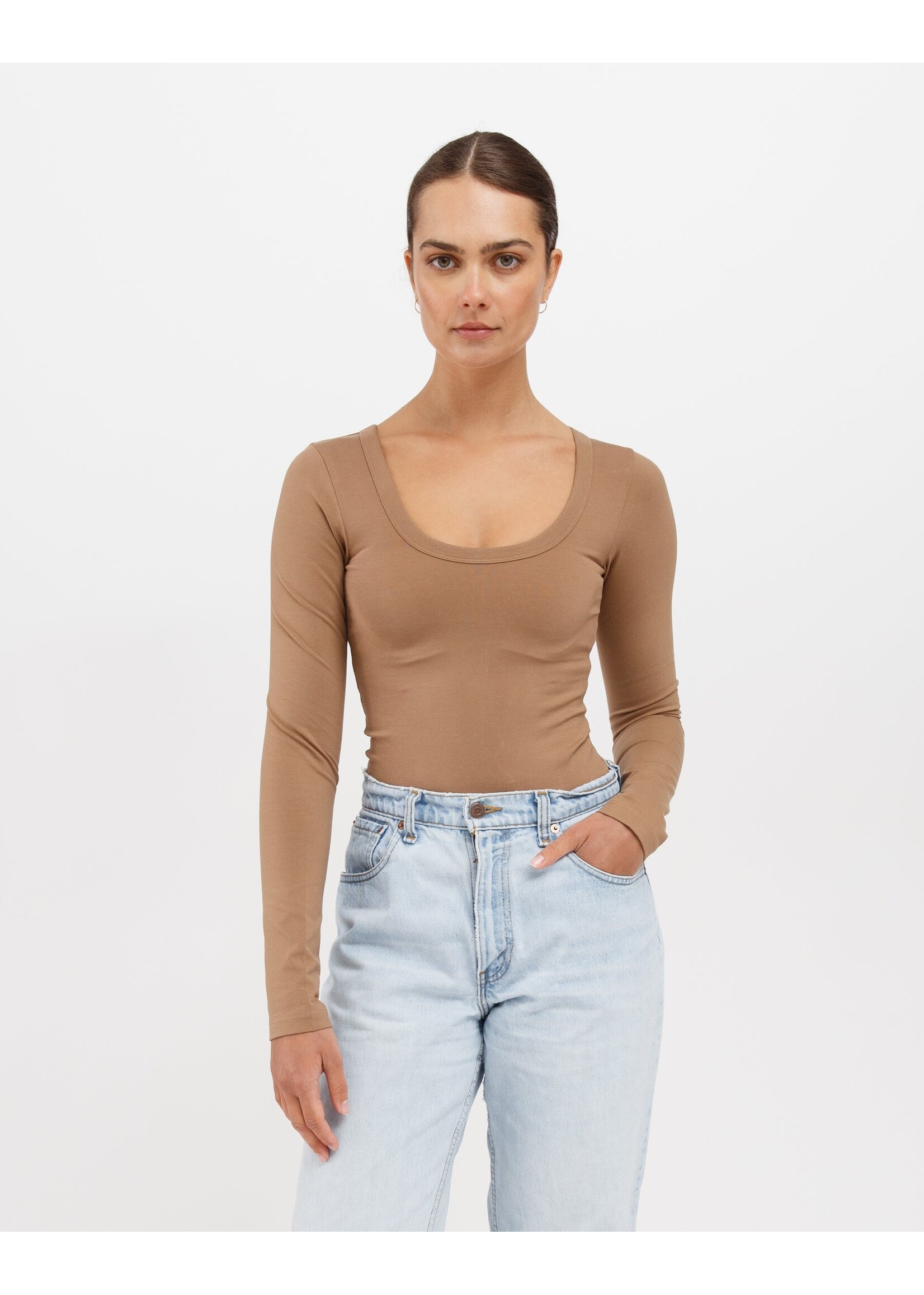 Brunette The Label Brunette The Label Scoop Neck LS Shirt - Fawn