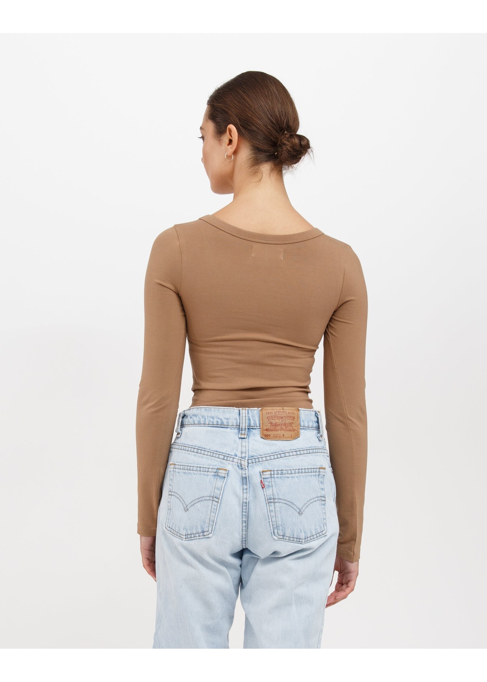 Brunette The Label Brunette The Label Scoop Neck LS Shirt - Fawn