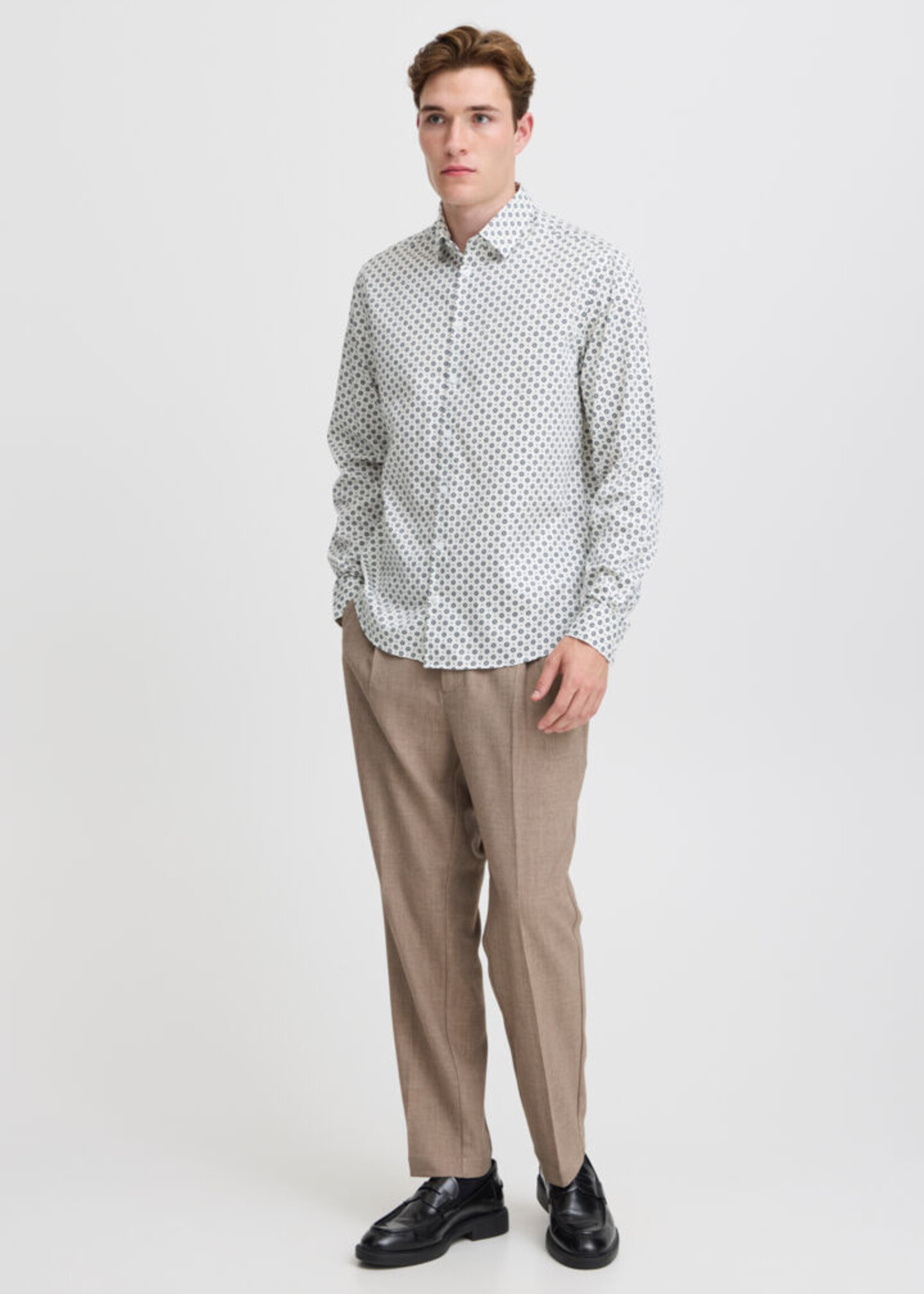 Casual Friday Casual Friday Anton LS Floral AOP shirt- Ecru