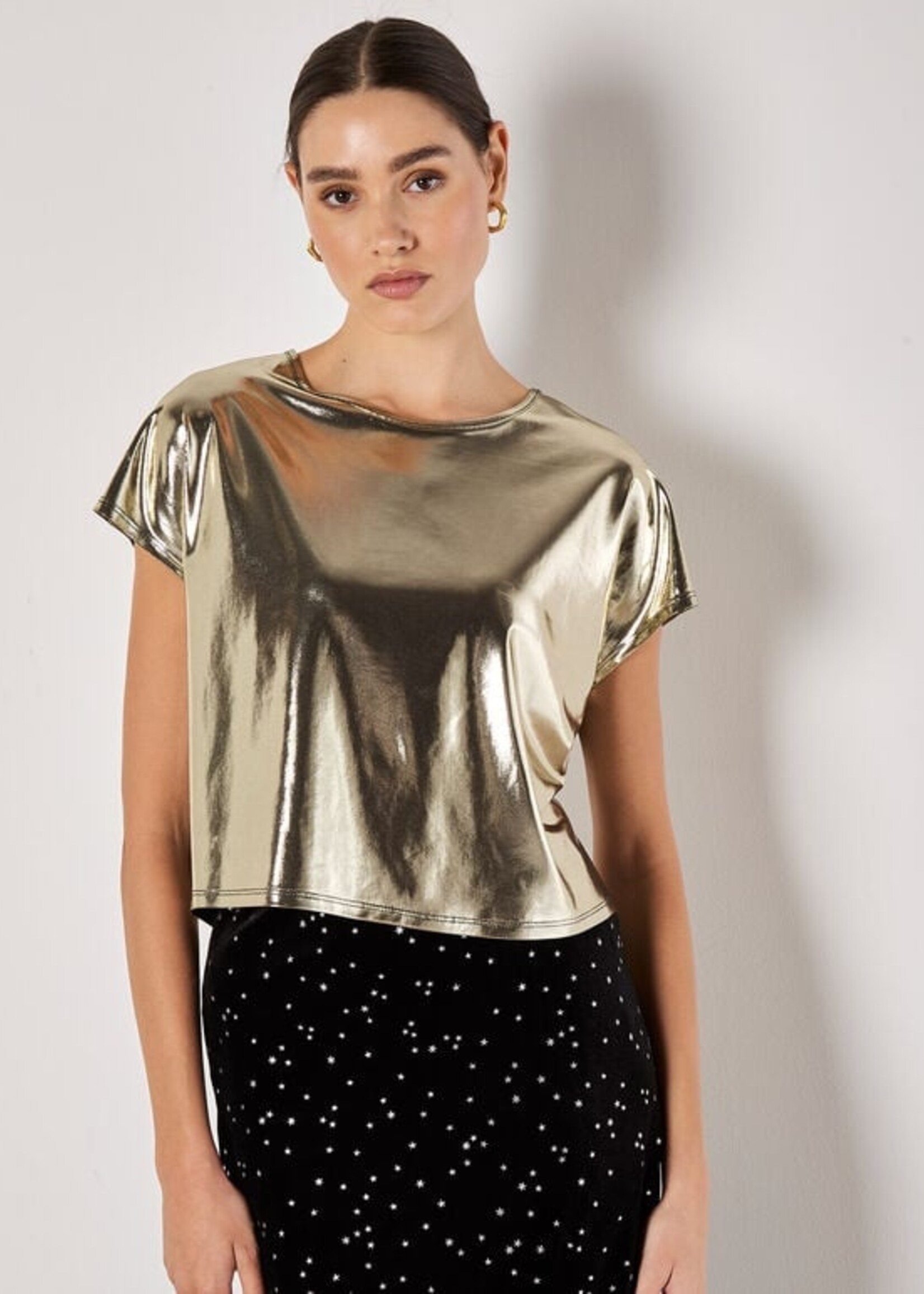 Apricot Apricot Liquid Foil Cropped Tee - Gold