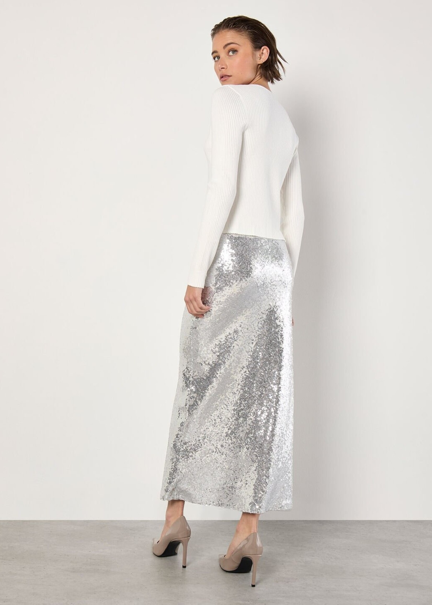 Apricot Apricot Jupe Longue À Sequins & Coupe En Biais - Argent