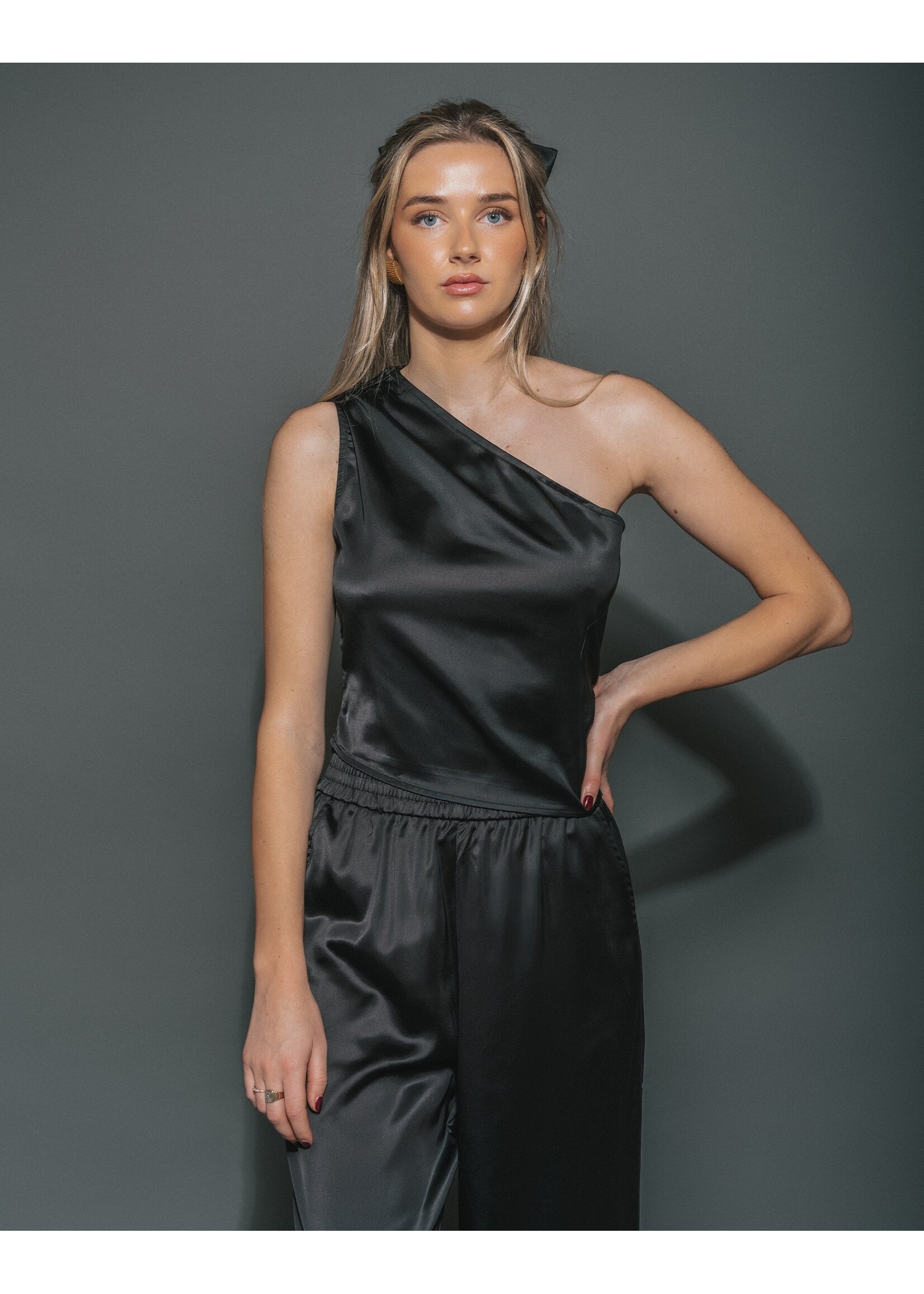 Brunette The Label Brunette The Label Satin One Shoulder Top - Black