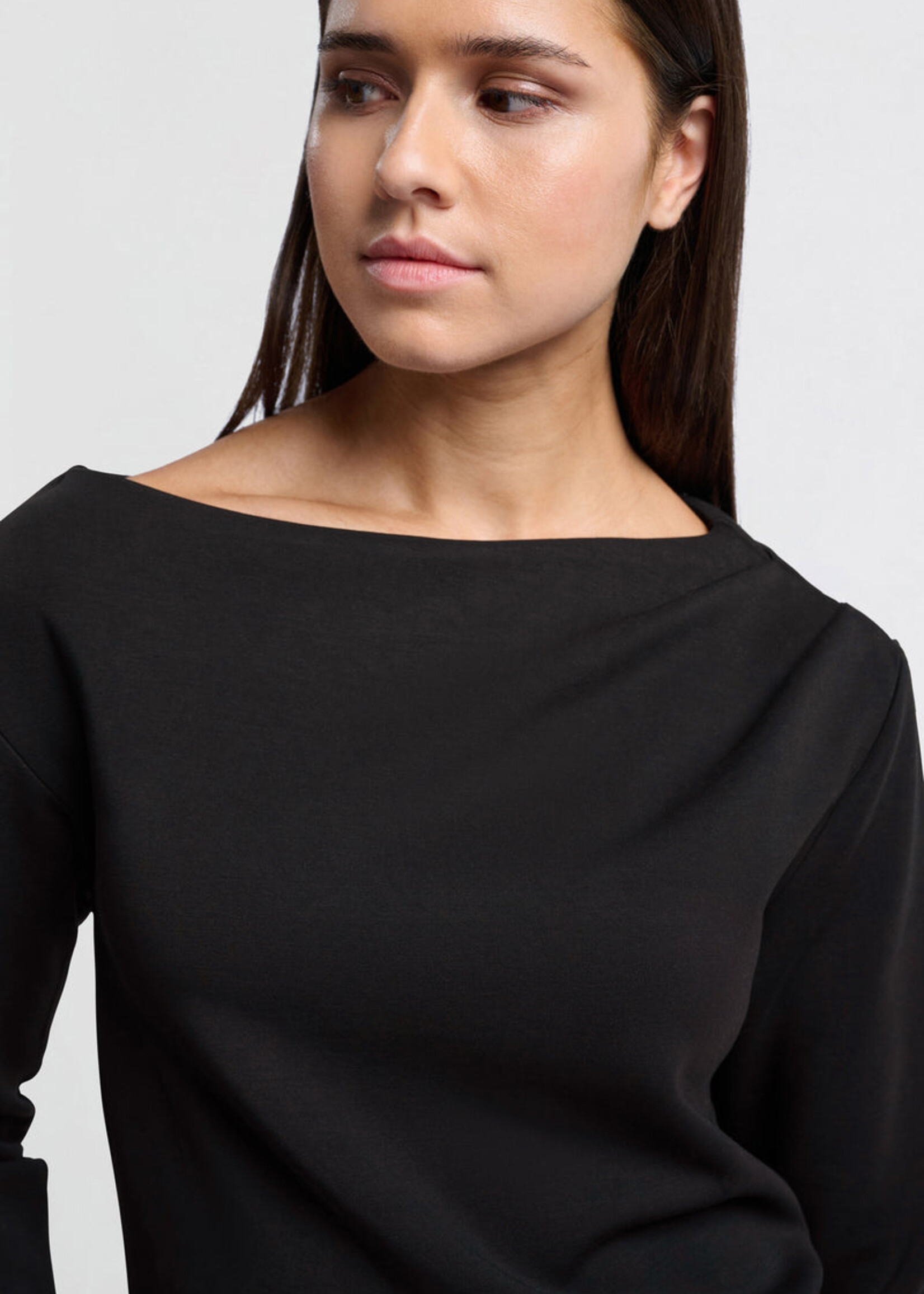 Yaya Women YAYA Off-Shoulder Top With Long Sleeves - Black