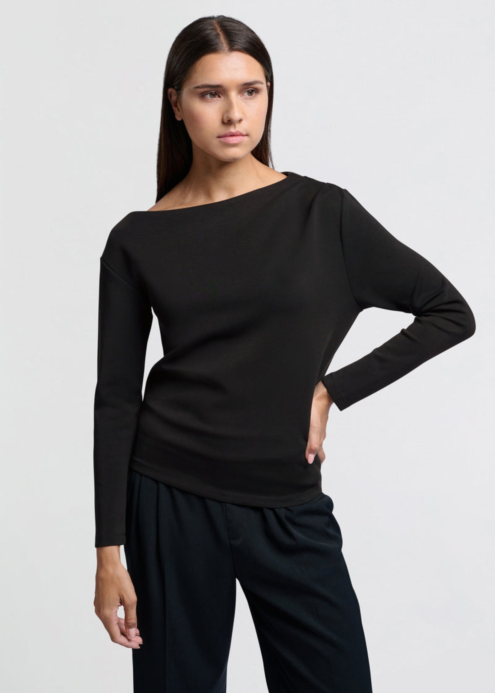 Yaya Women YAYA Off-Shoulder Top With Long Sleeves - Black