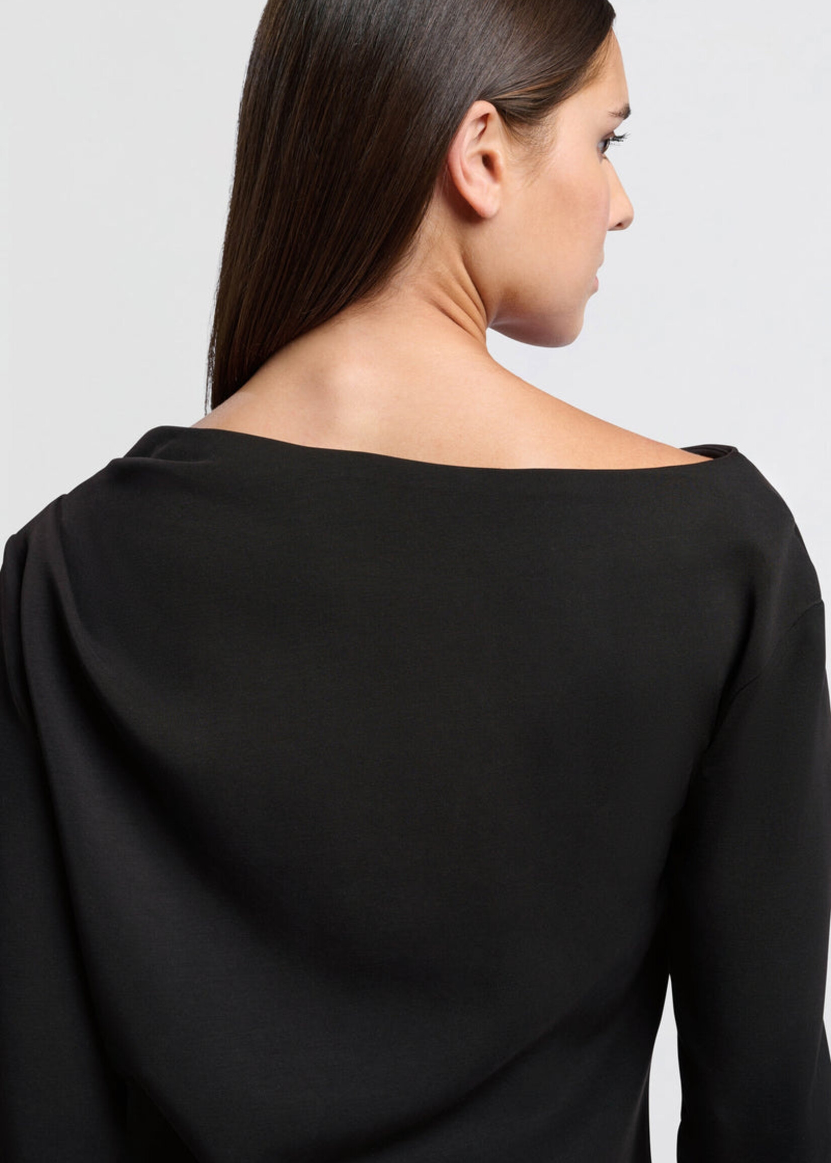 Yaya Women YAYA Off-Shoulder Top With Long Sleeves - Black