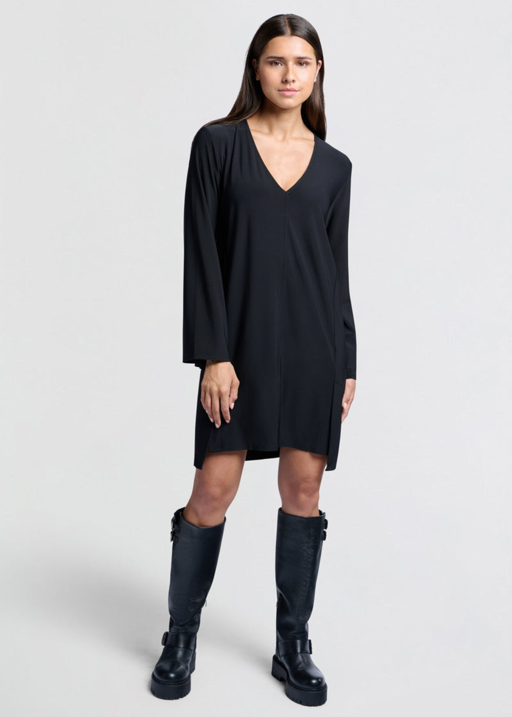 Yaya Women YAYA Robe En Jersey À Col En V Et Jupe Évasée - Noir