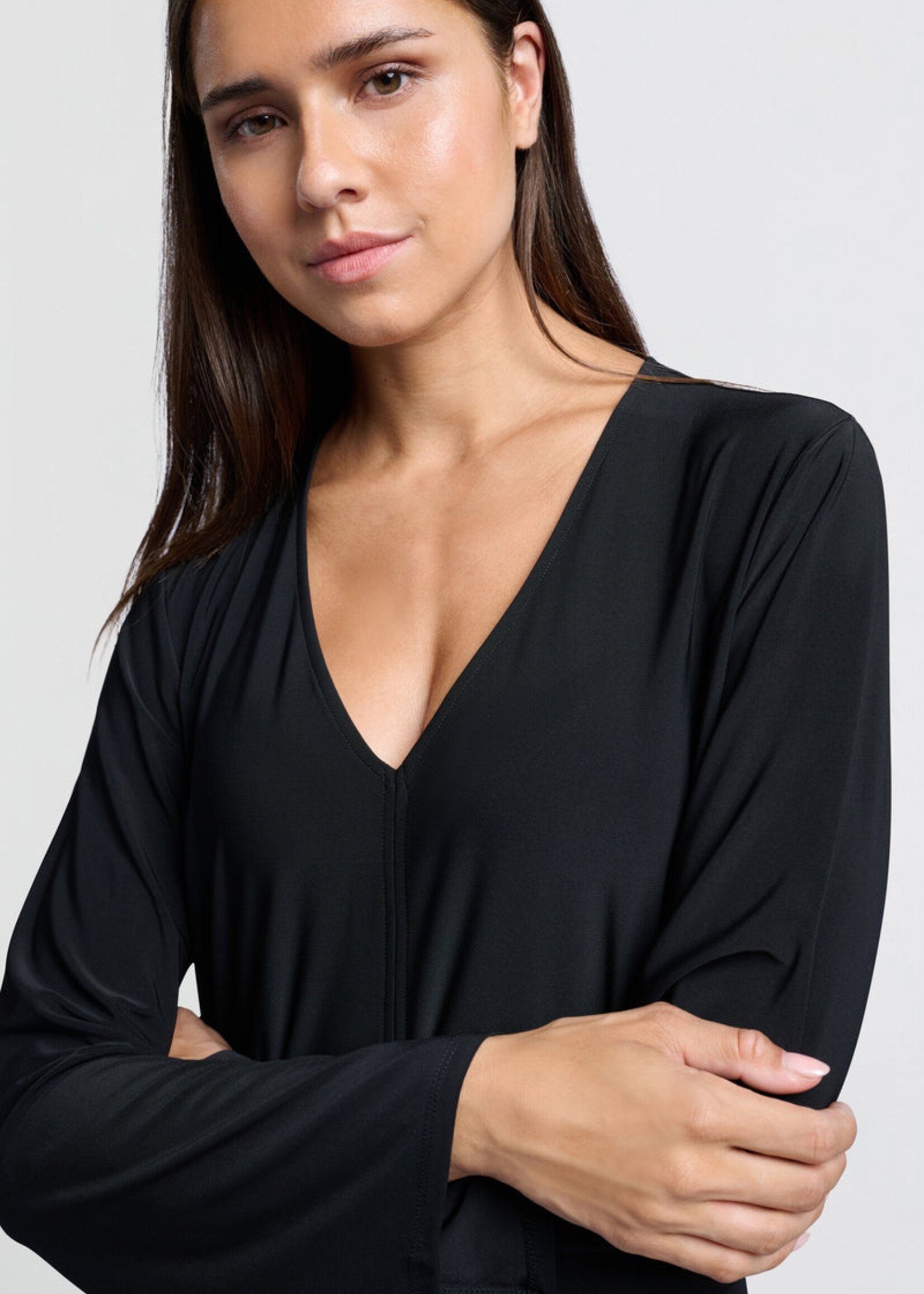 Yaya Women YAYA Robe En Jersey À Col En V Et Jupe Évasée - Noir