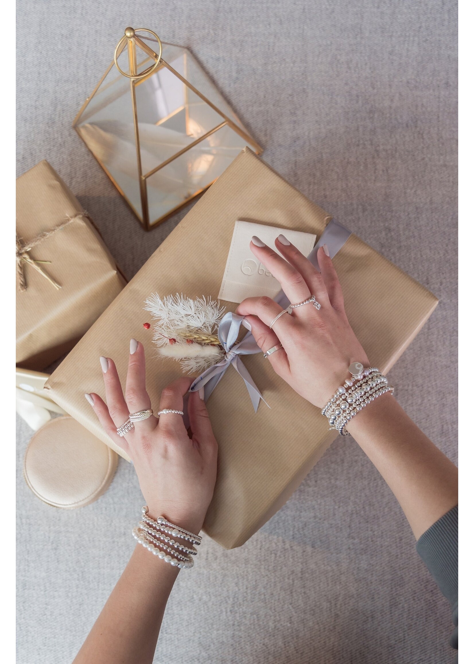 Be-Blue Classic Freshwater Pearl Elastic Ring - Gold