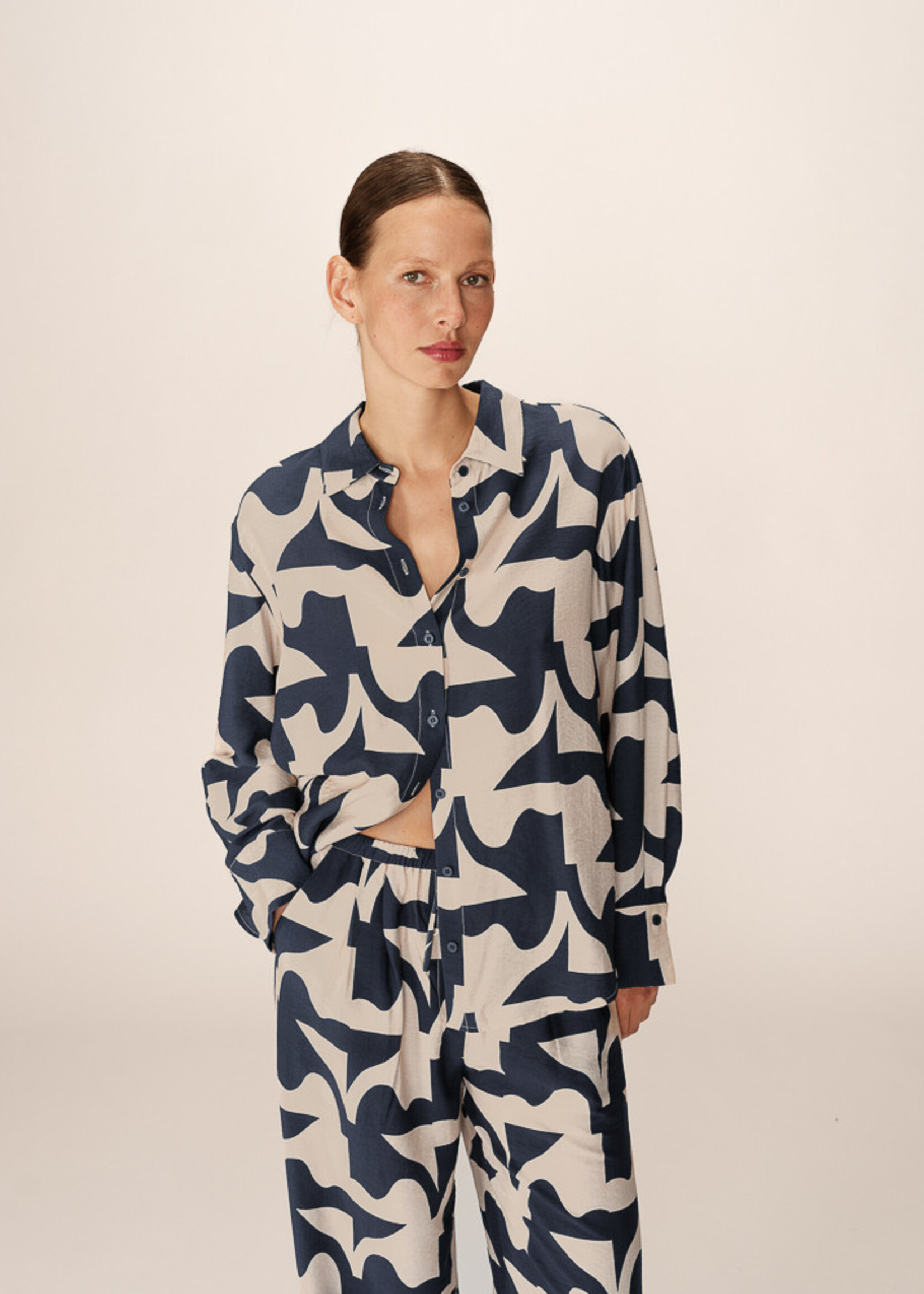 Grace and Mila Grace & Mila Primo Shirt - Marine