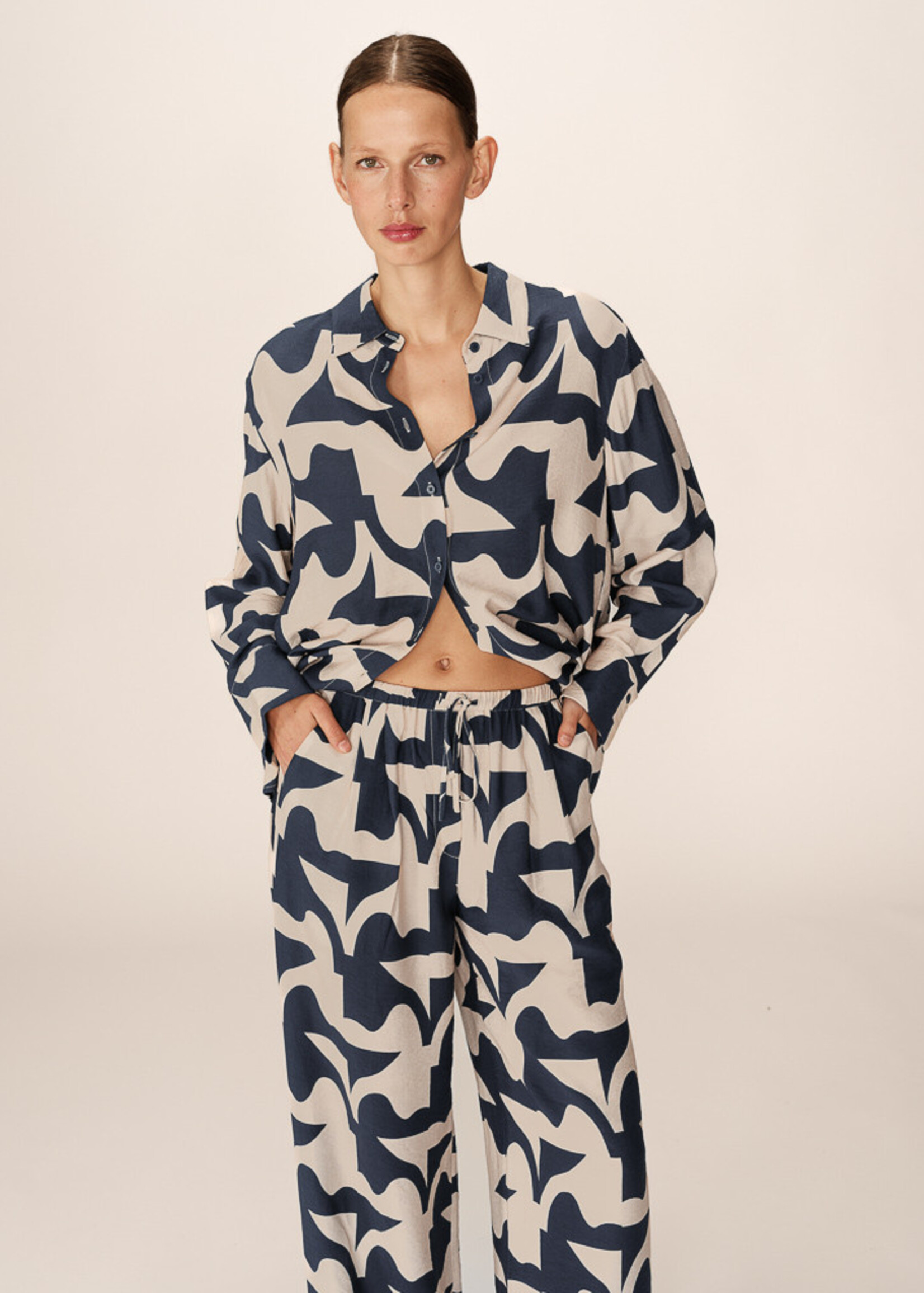 Grace and Mila Grace & Mila Primo Shirt - Marine