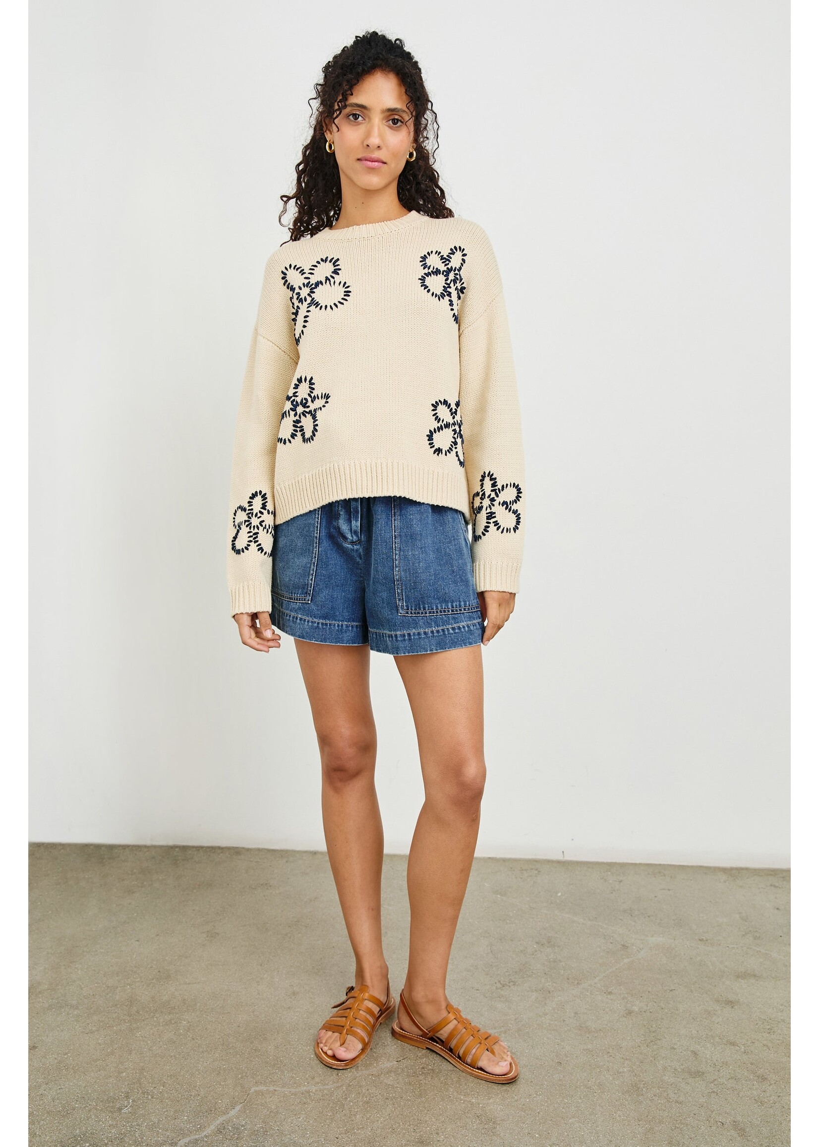 Rails Rails Pull Zoey - Ivory Navy Stitched Daises