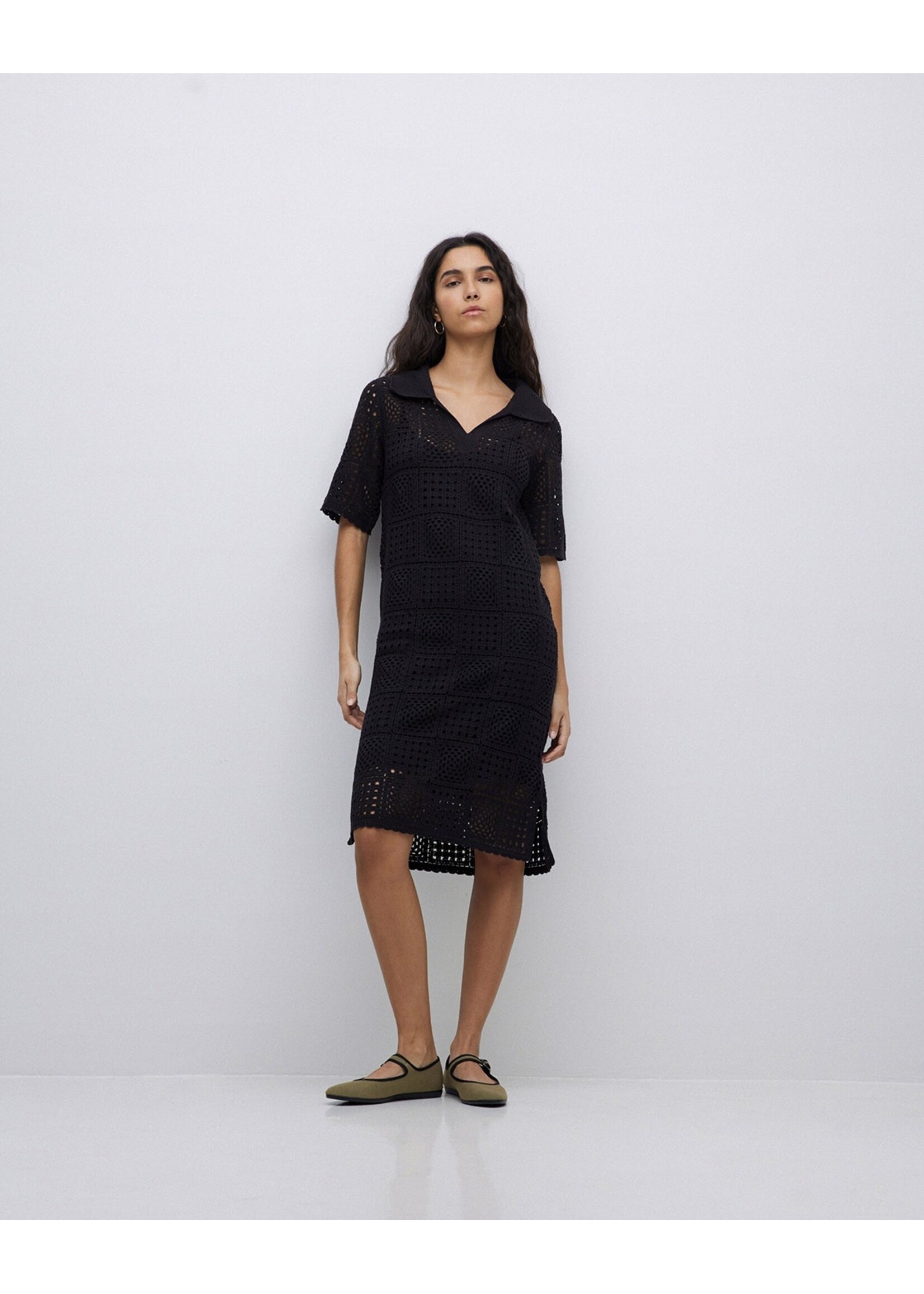 Yerse Yerse Polo-Neck Crochet Dress - Black