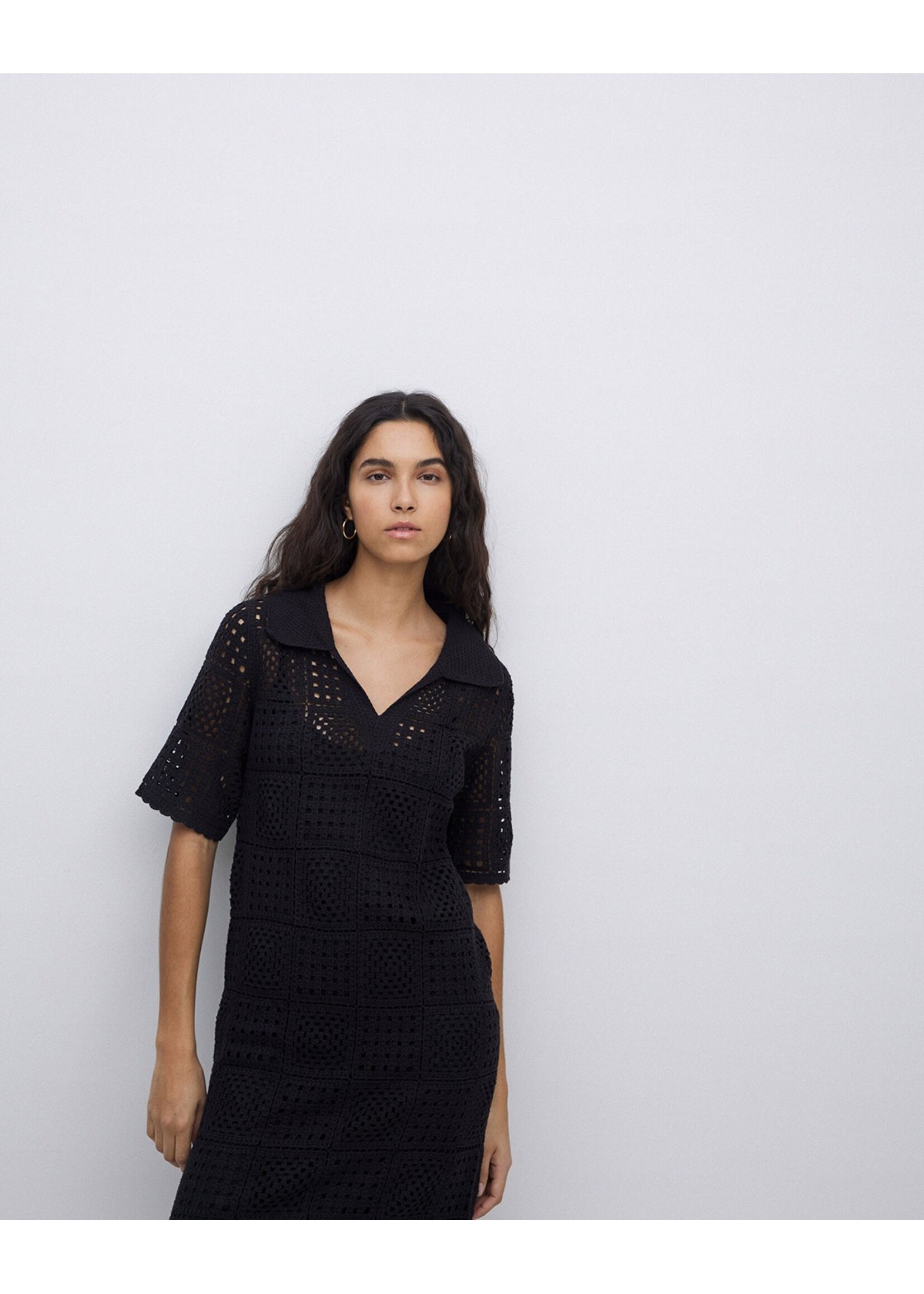 Yerse Yerse Polo-Neck Crochet Dress - Black