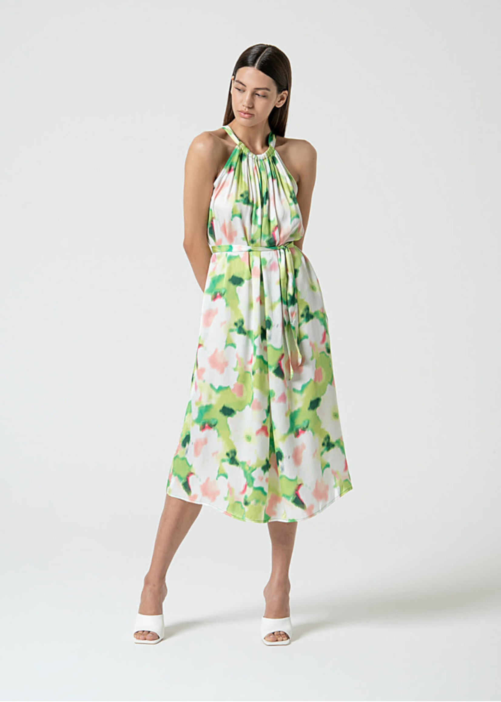 Surkana Surkana Robe Mi-Longue En Satin À Col Licou - Vert