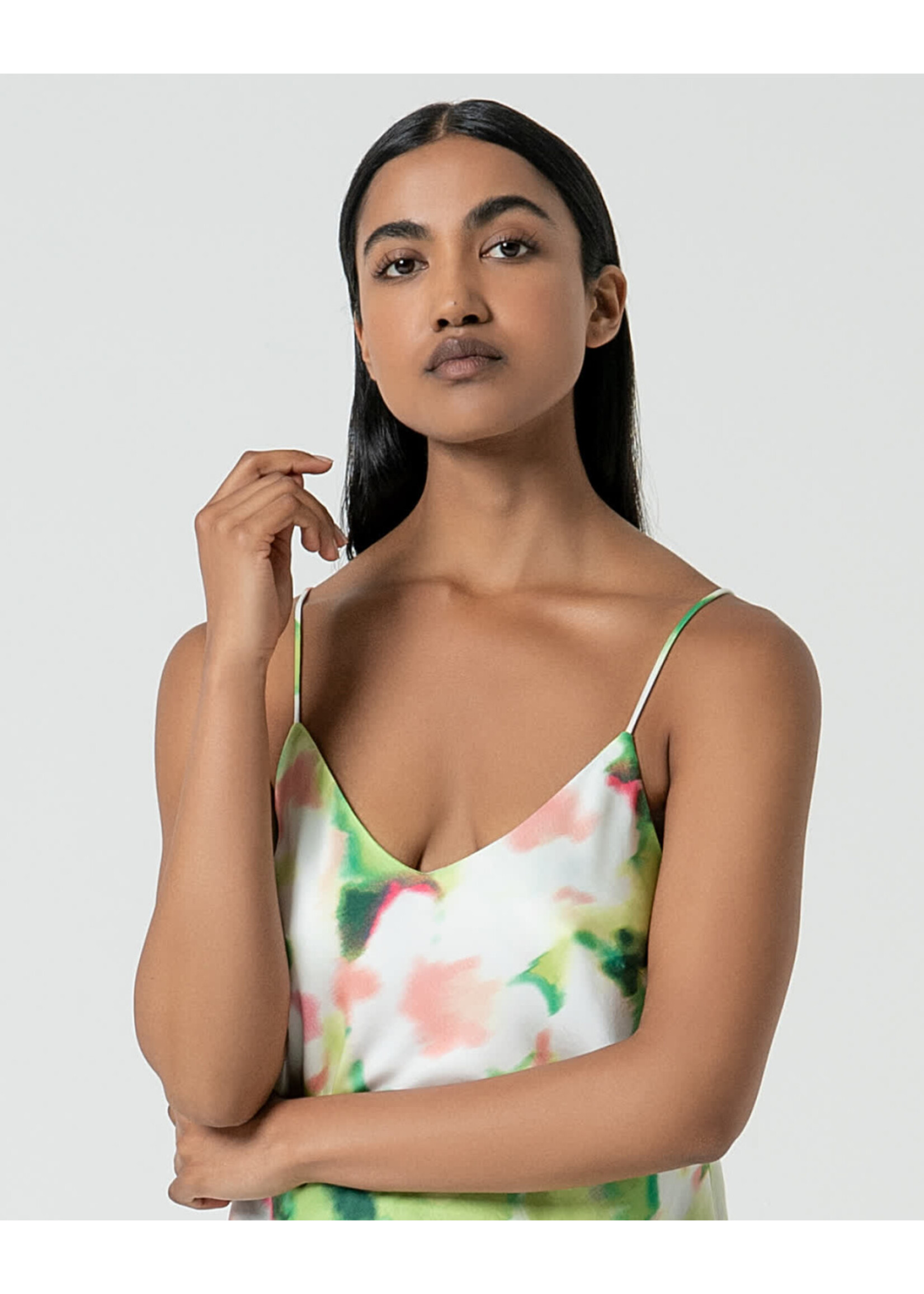 Surkana Surkana Satin Printed V-Neck Top - Green