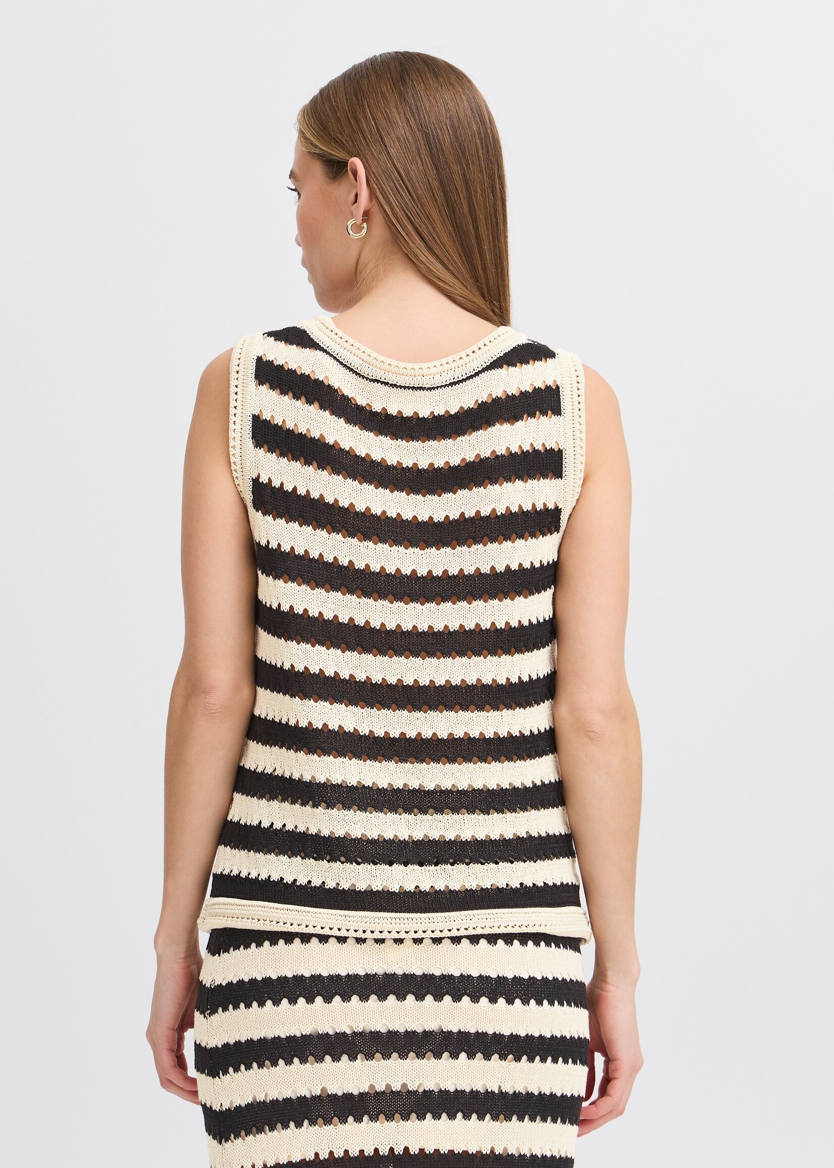ICHI ICHI IHBIRDIS Sleeveless Top - Black/Almond Milk