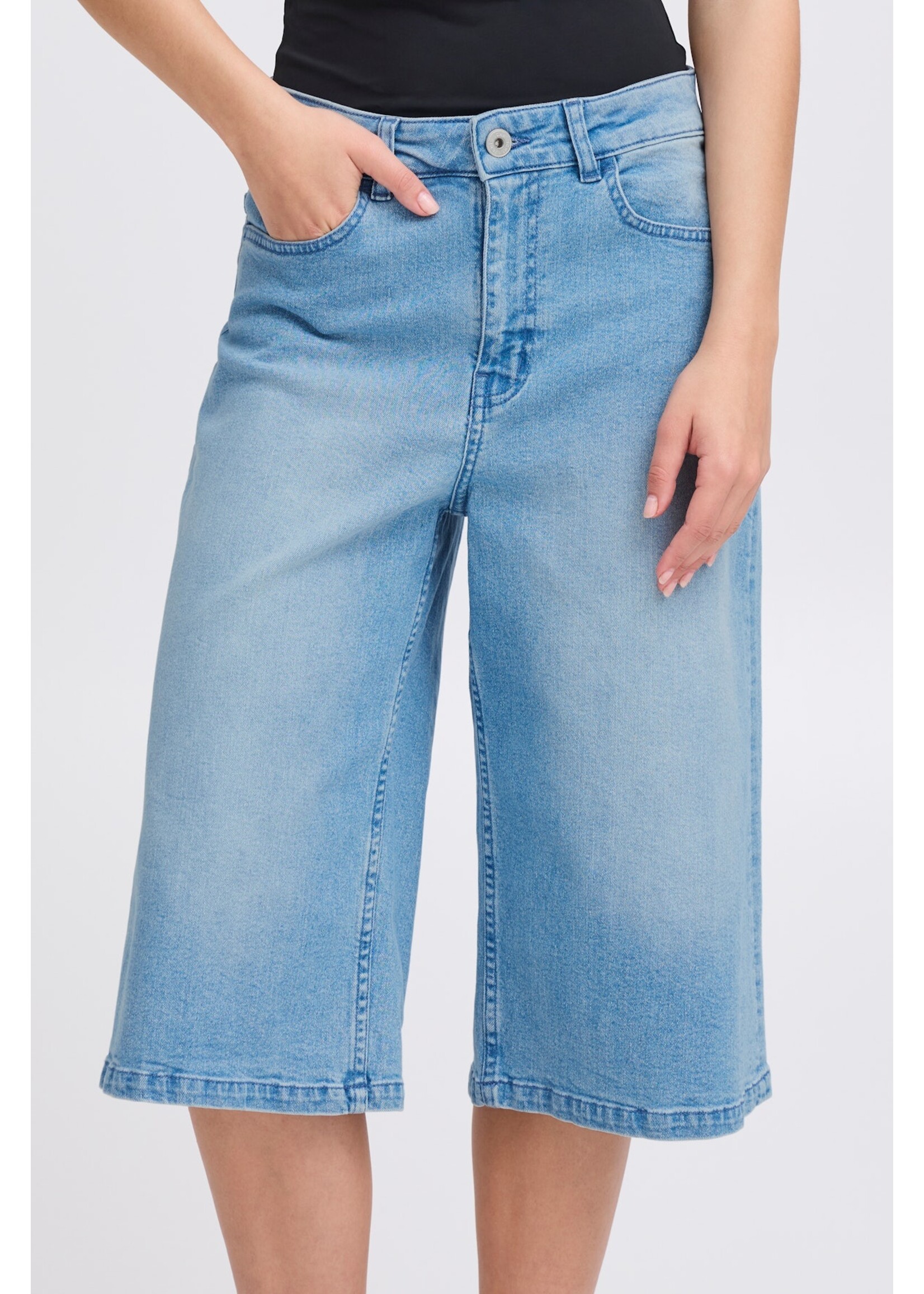 ICHI ICHI IHCally Shorts - Light Blue Washed