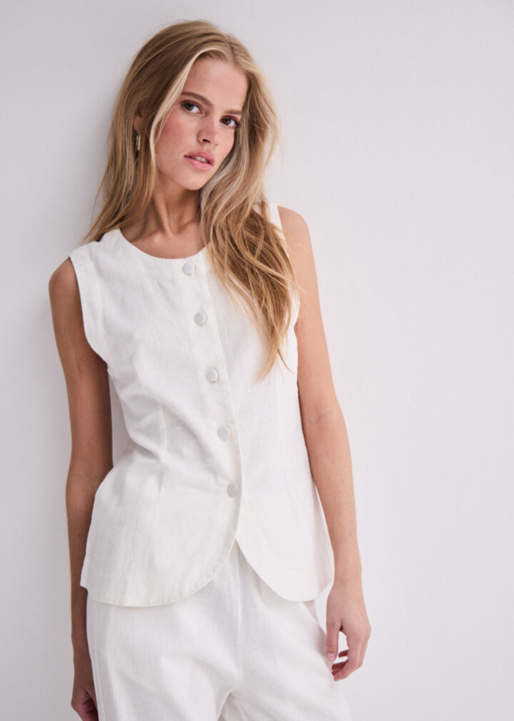 ICHI ICHI IHLinno Waistcoat - Cloud Dancer