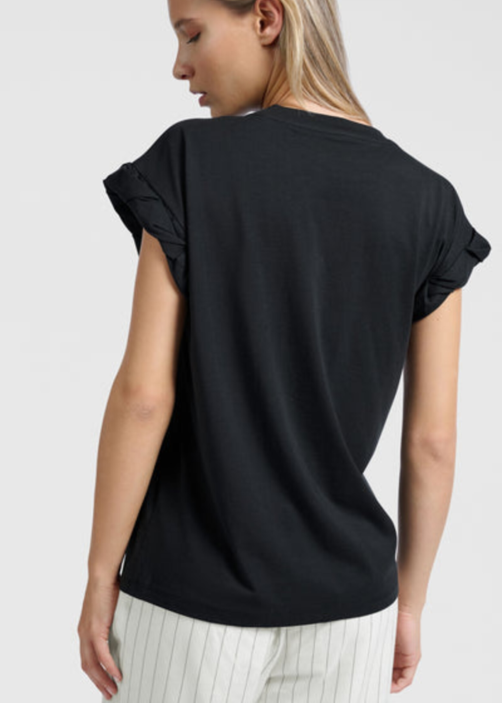 Yaya Women YAYA T-Shirt W/Roll-Up - Washed Black