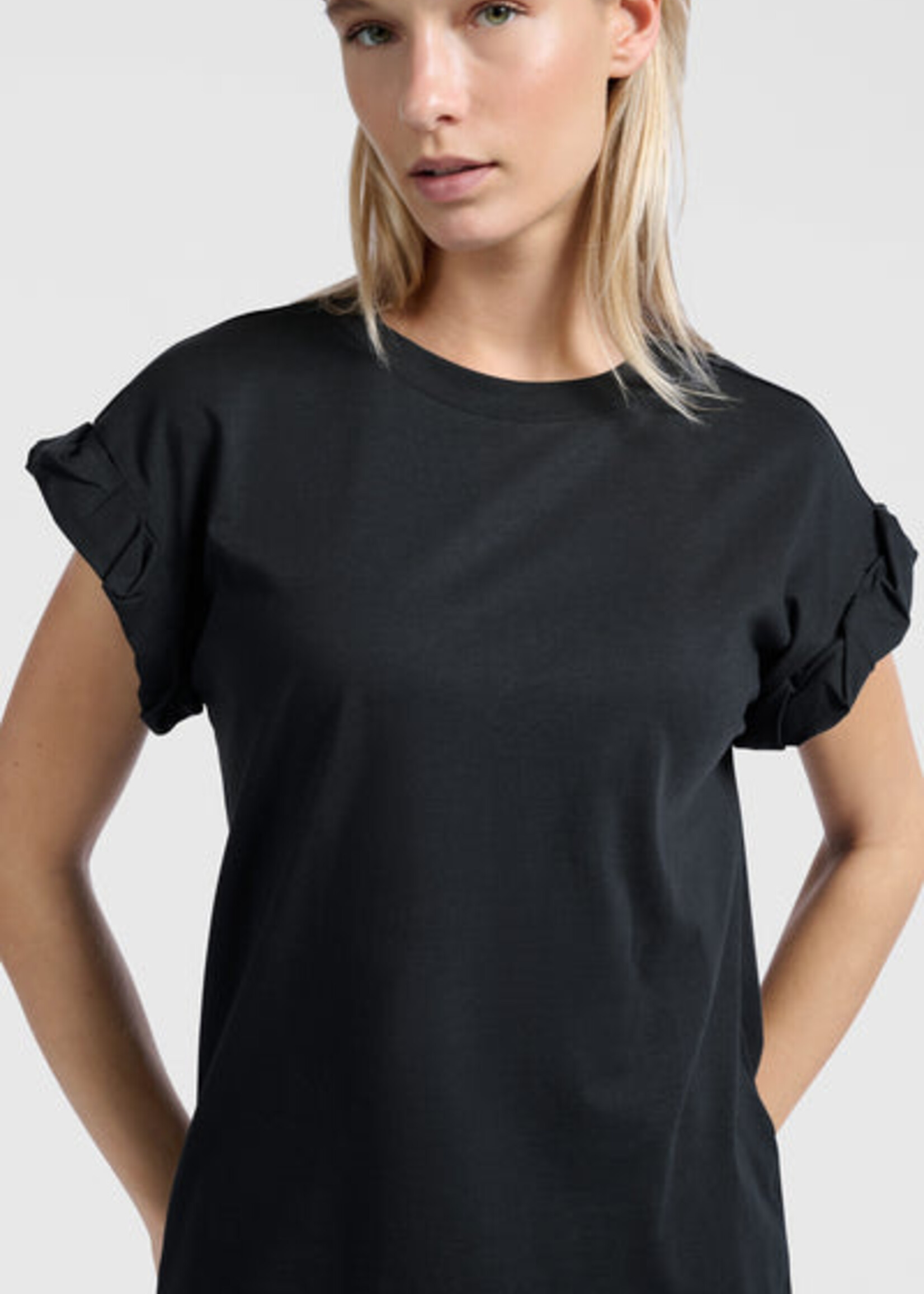 Yaya Women YAYA T-Shirt W/Roll-Up - Washed Black