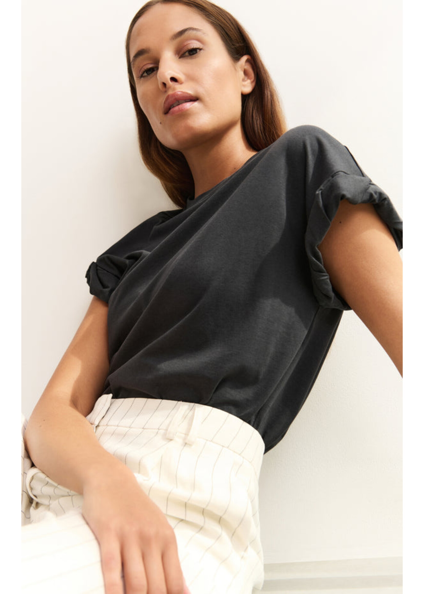 Yaya Women YAYA T-Shirt W/Roll-Up - Washed Black
