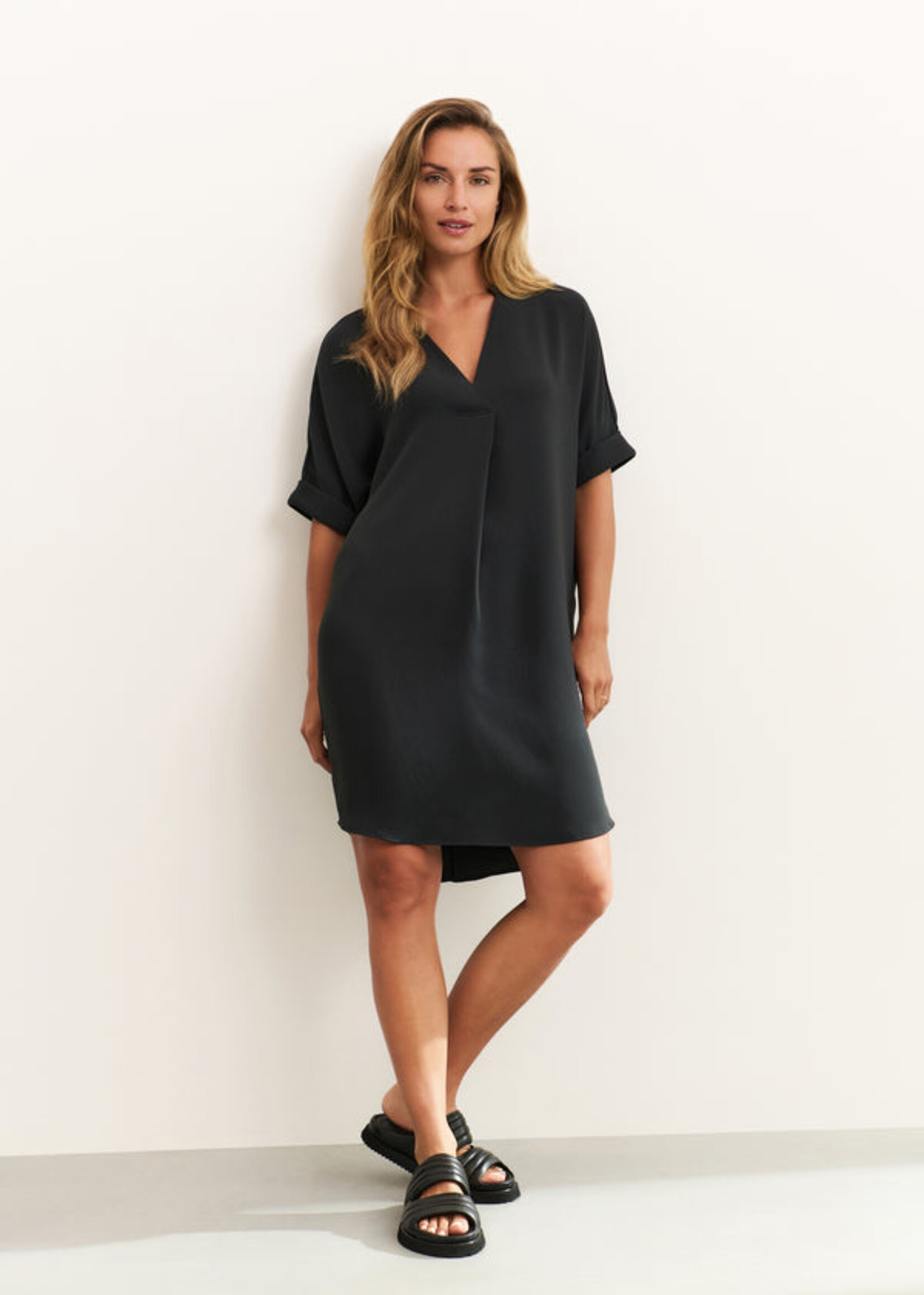 Yaya Women YAYA Folded Short Sleeve Dress - Washed Black