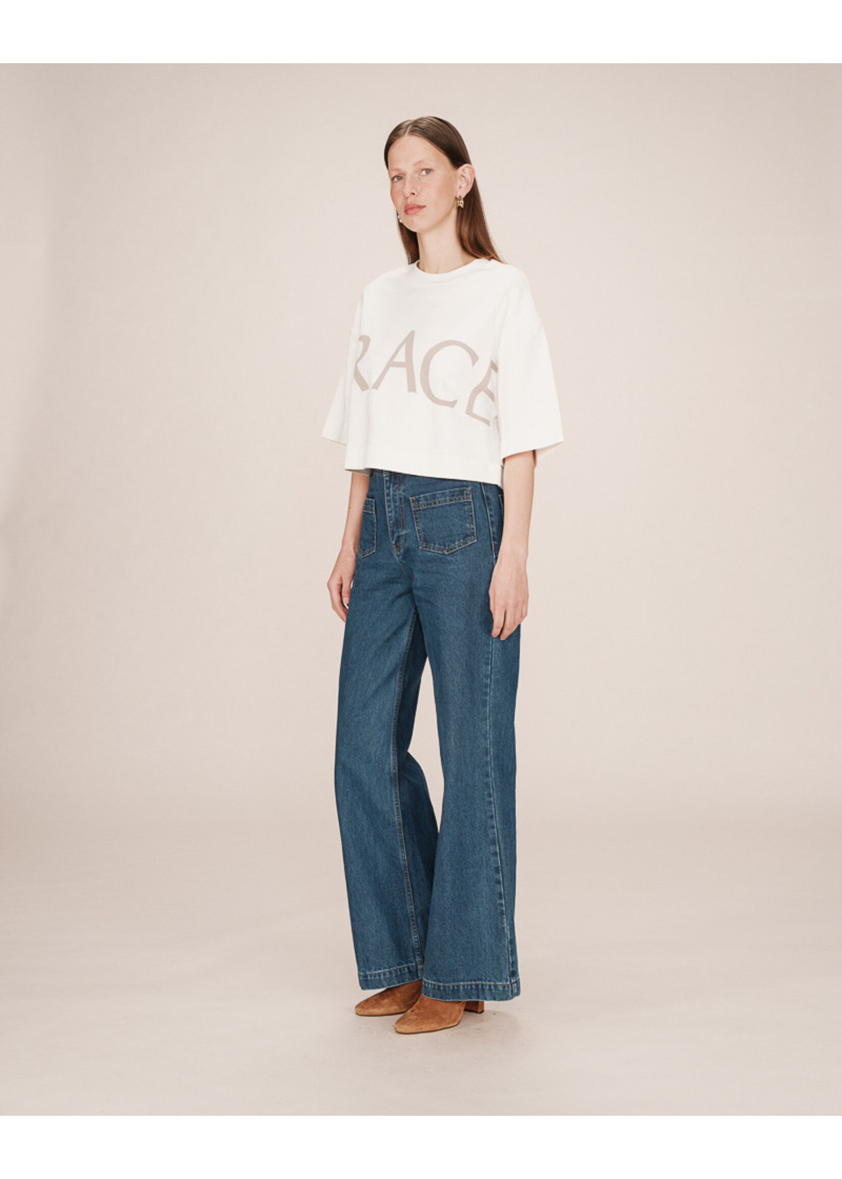 Grace and Mila Grace & Mila Star T-Shirt - Taupe