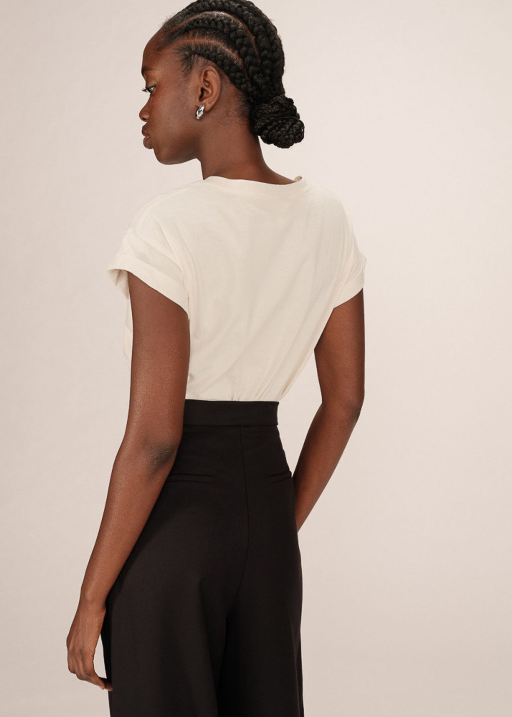 Grace and Mila Grace & Mila Sorentino T-Shirt - Beige